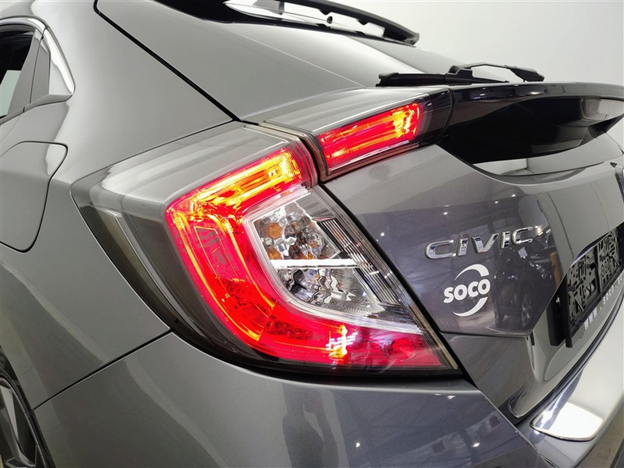 Honda Civic 1.0 i-VTEC Elegance NAVI / FULL LED / CUIR / CAMERA (2021) - Photo 16