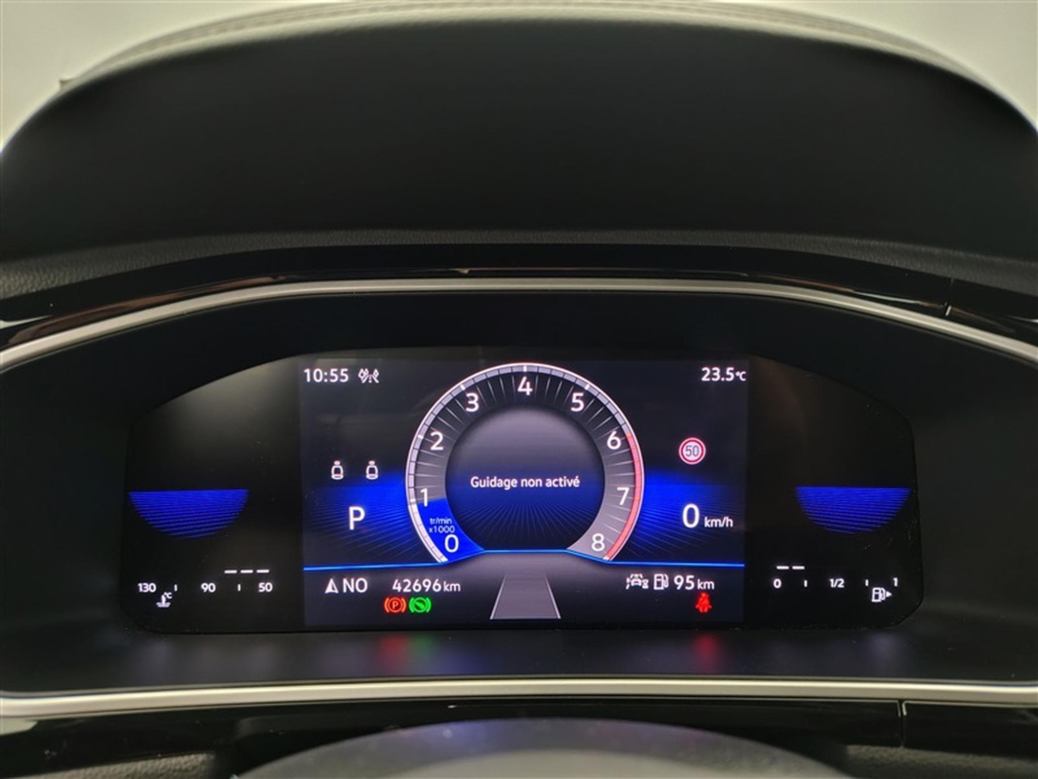 VW T-Roc Cabriolet 1.5 TSI 150cv DSG R-Line NAVI / FULL LED (2023) - Photo 10