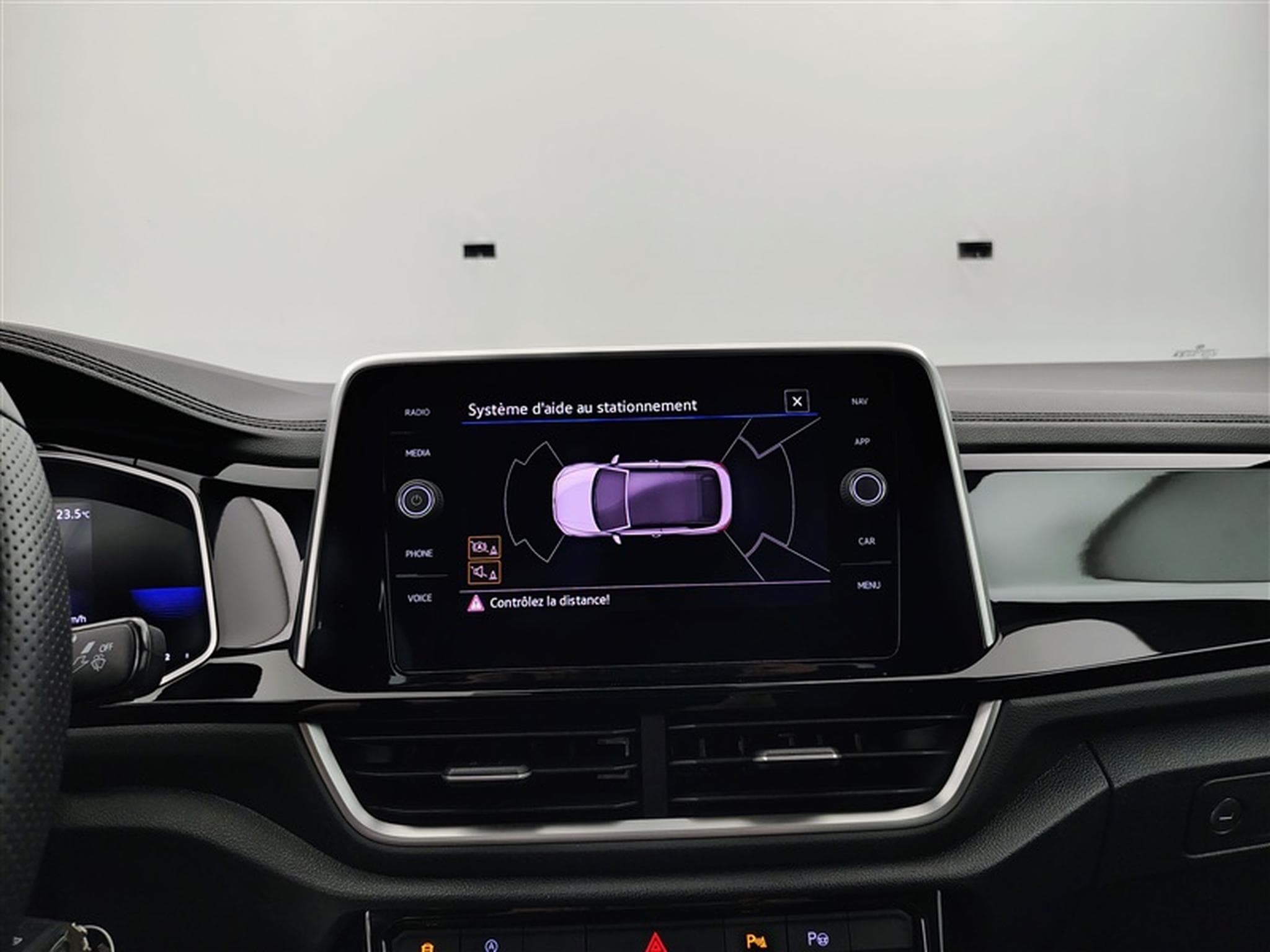 VW T-Roc Cabriolet 1.5 TSI 150cv DSG R-Line NAVI / FULL LED (2023) - Photo 18