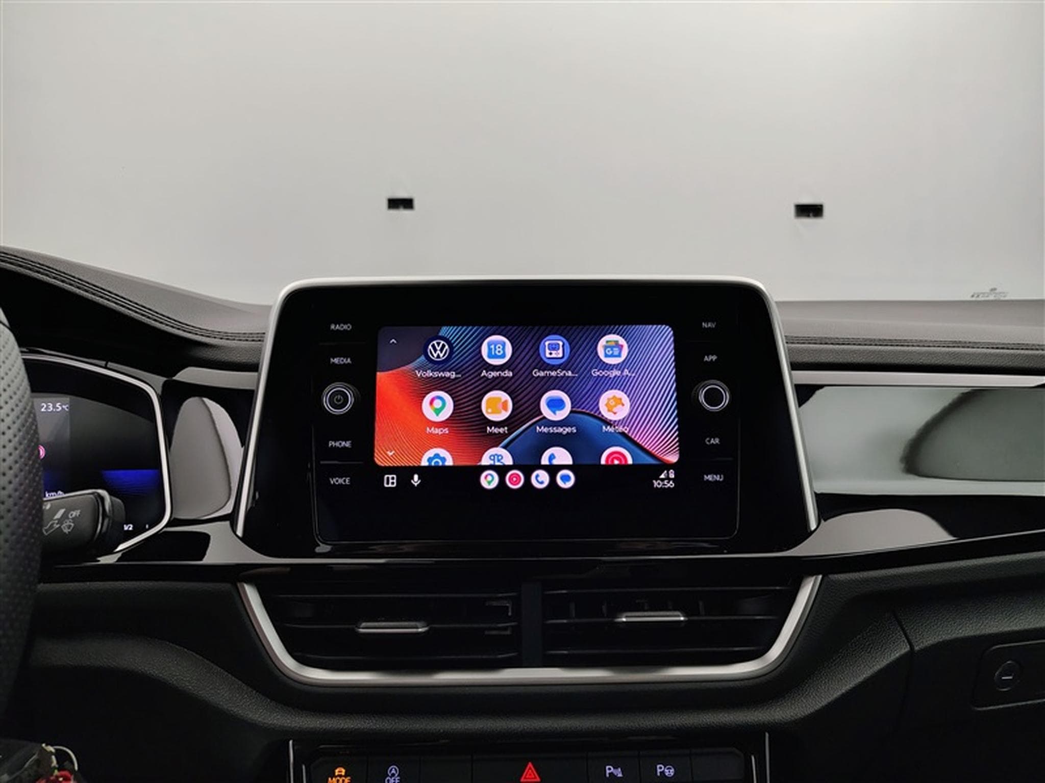 VW T-Roc Cabriolet 1.5 TSI 150cv DSG R-Line NAVI / FULL LED (2023) - Photo 22