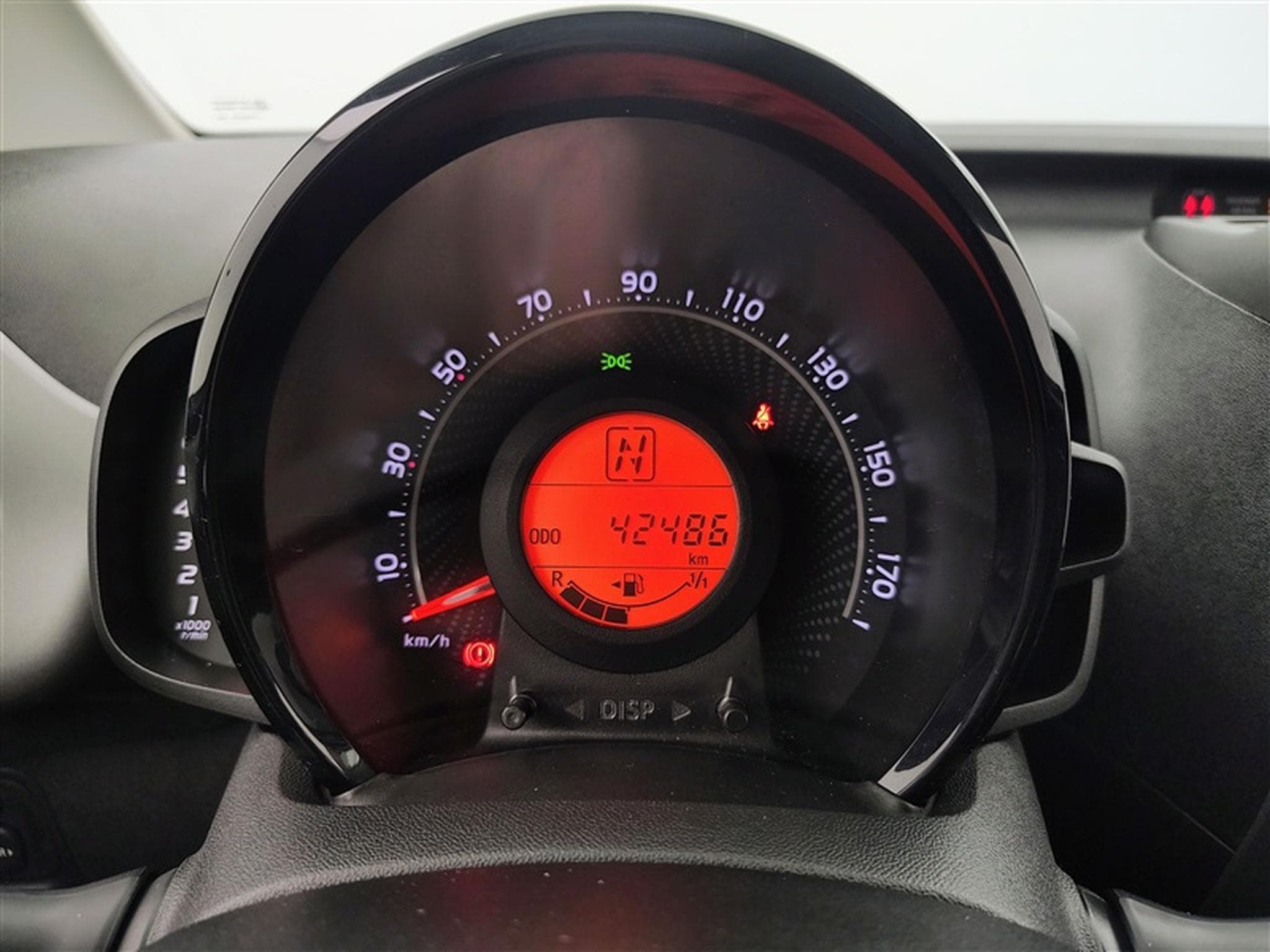 Toyota Aygo 1.0i VVT-i x-play II M/M (2021) - Photo 10