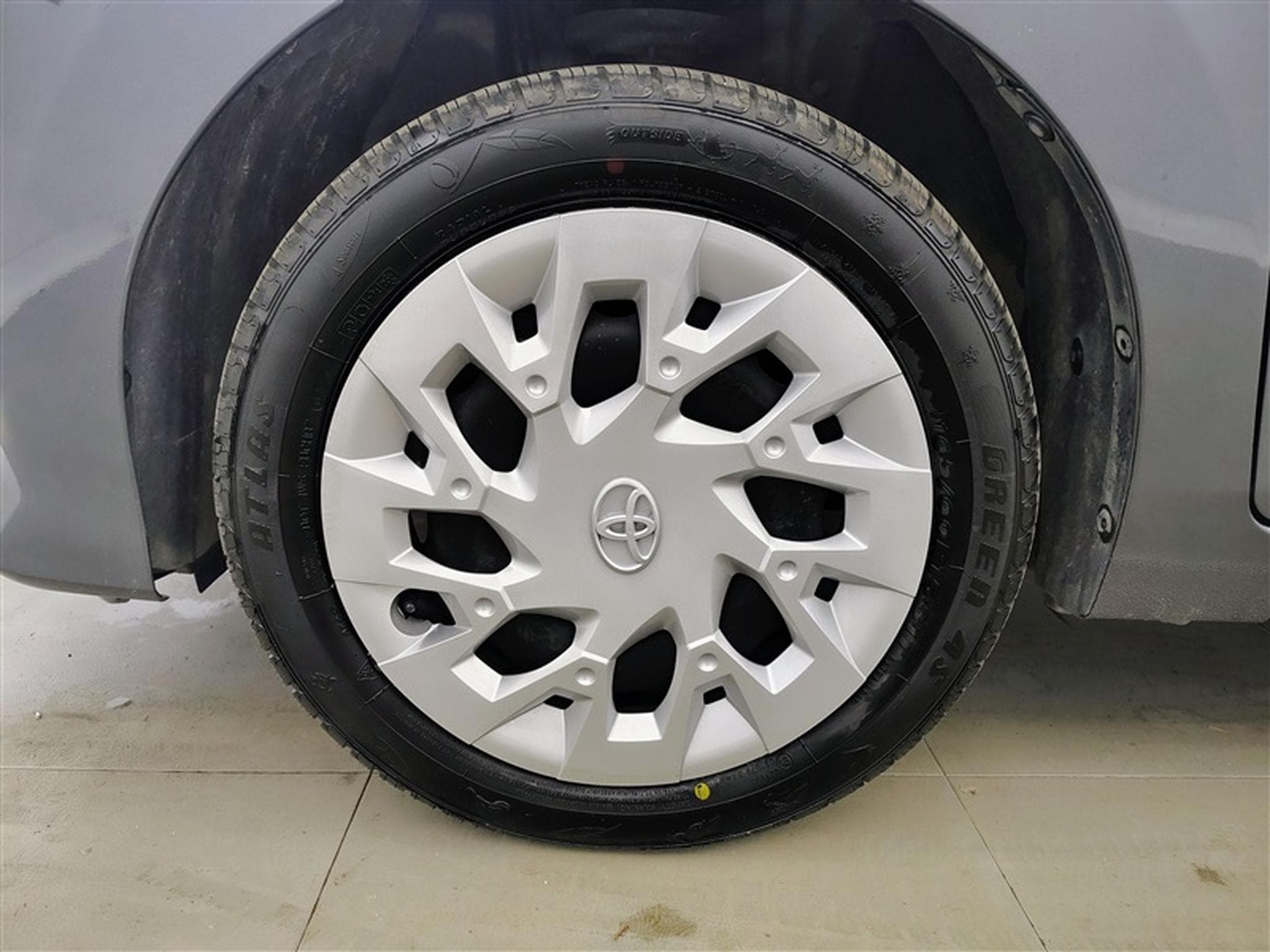 Toyota Aygo 1.0i VVT-i x-play II M/M (2021) - Photo 6