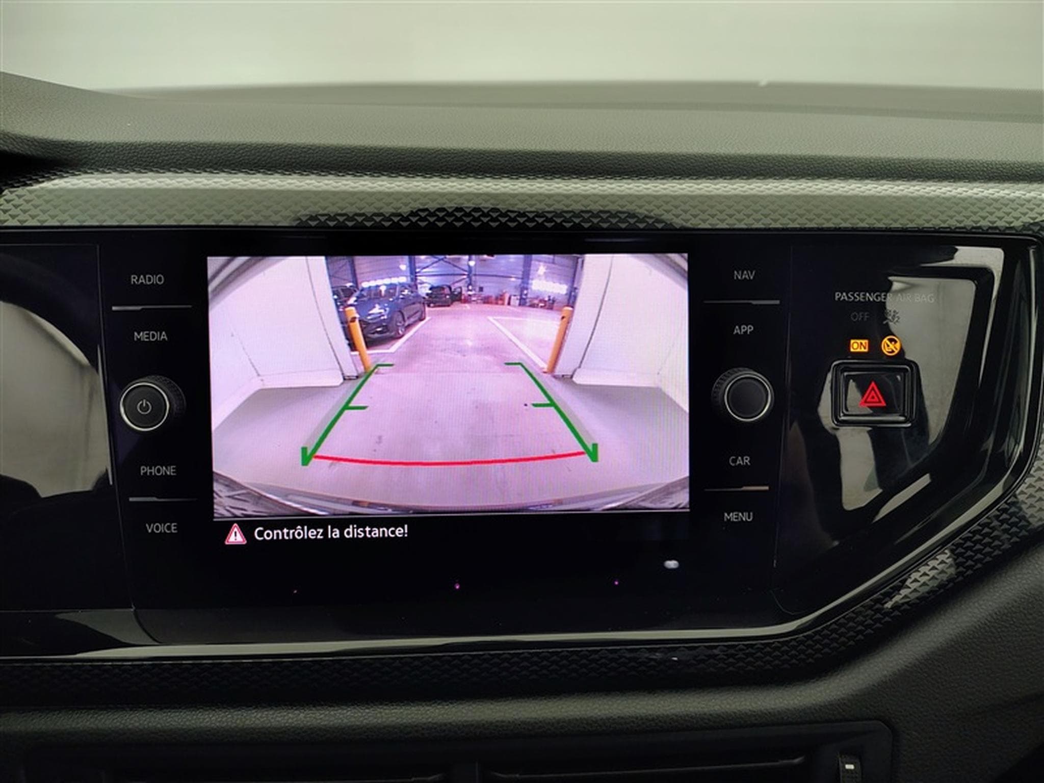 VW Taigo 1.0 TSI Life *CARPLAY/FULL LED/CAMERA/JA16* (2023) - Photo 18