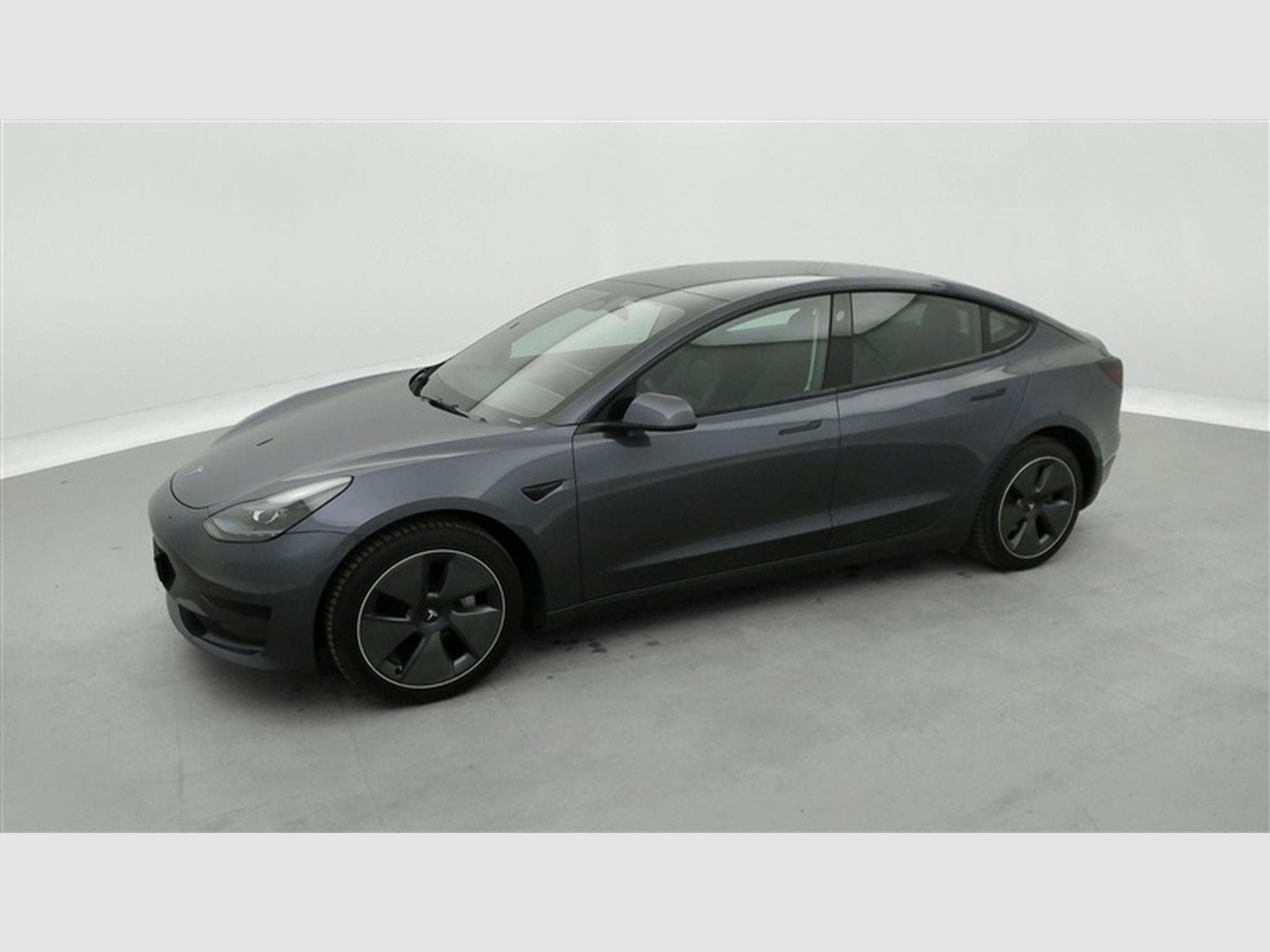 Tesla Model 3 60 kWh Standard Plus (2023) - Photo 22