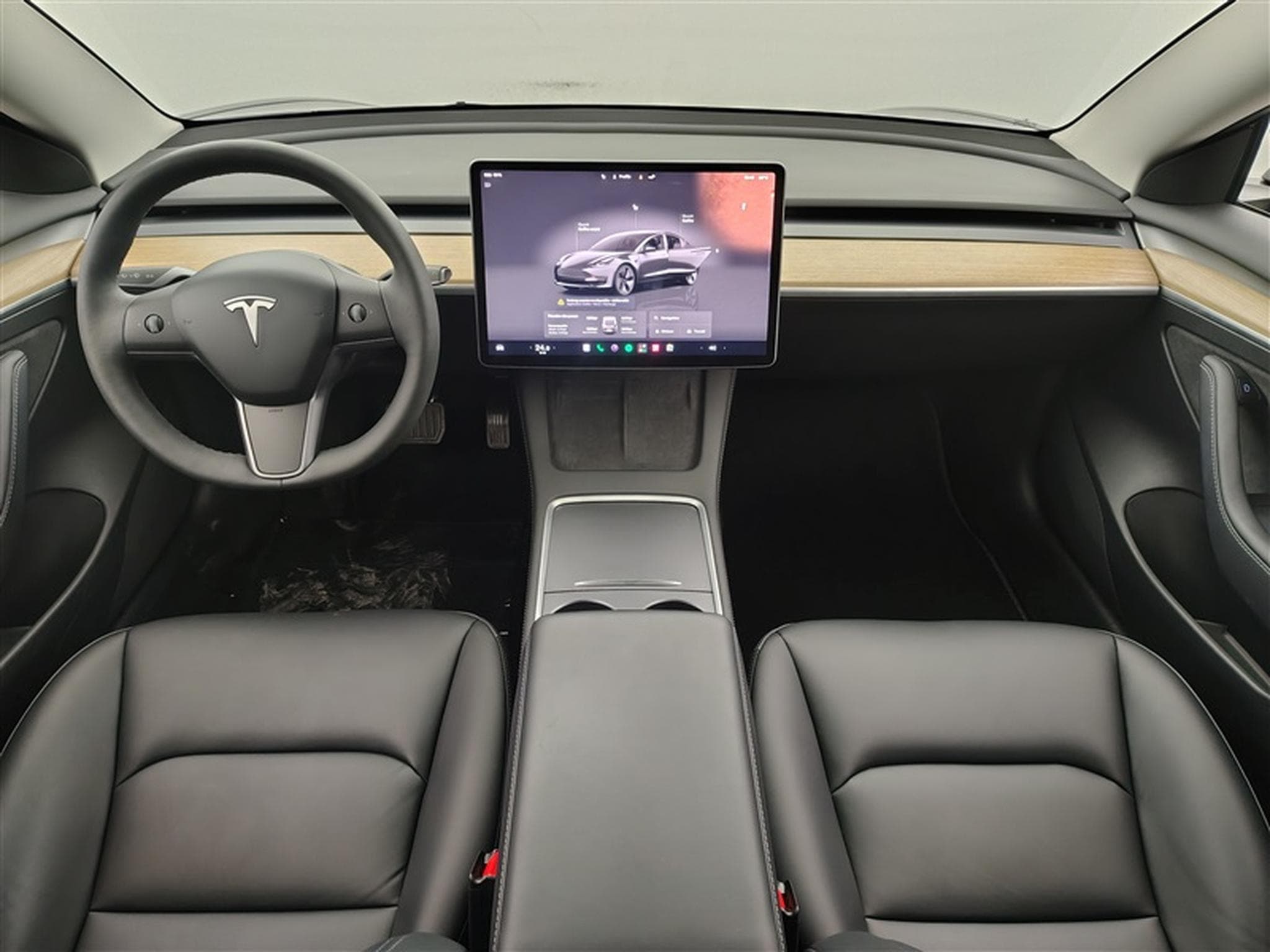 Tesla Model 3 60 kWh Standard Plus (2023) - Photo 8