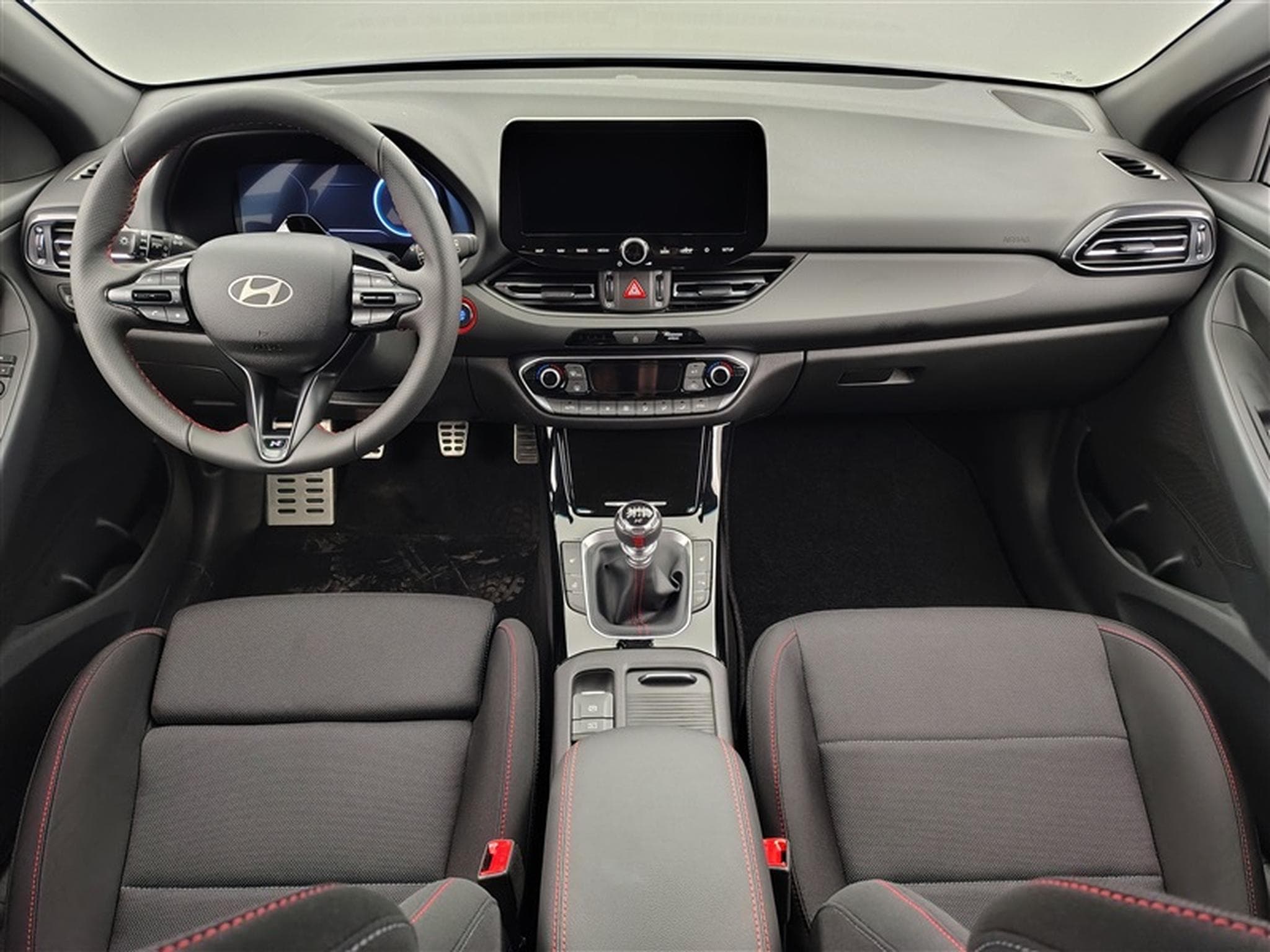 Hyundai i30 Combi 1.0 T-GDi 115cv N-Line NAVI / FULL LED / CAMERA / JA17 (2026) - Photo 8