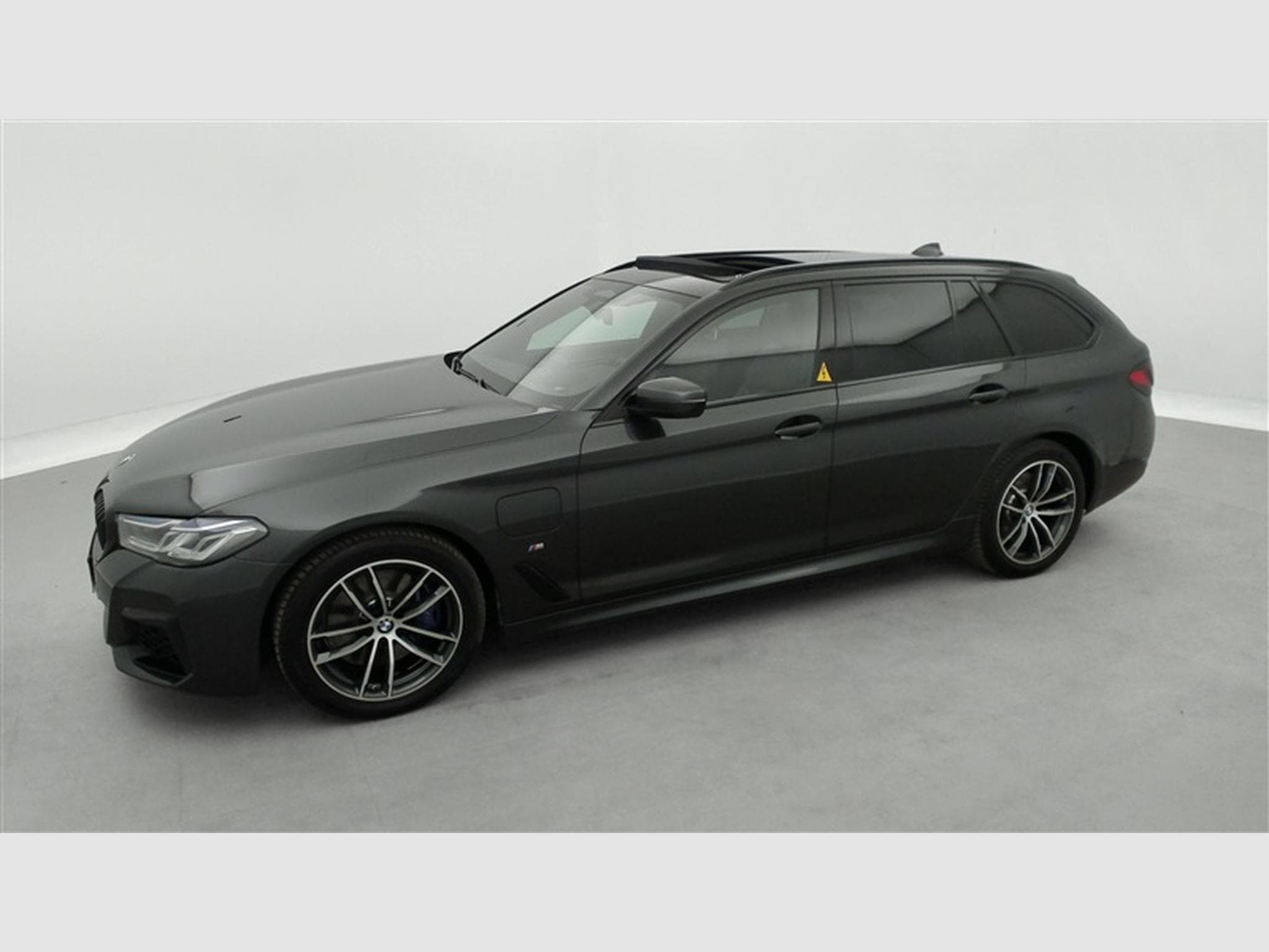 BMW 530 530eA PHEV XDrive Pack M CUIR / NAVI / TO PANO / LASER (2021) - Photo 25