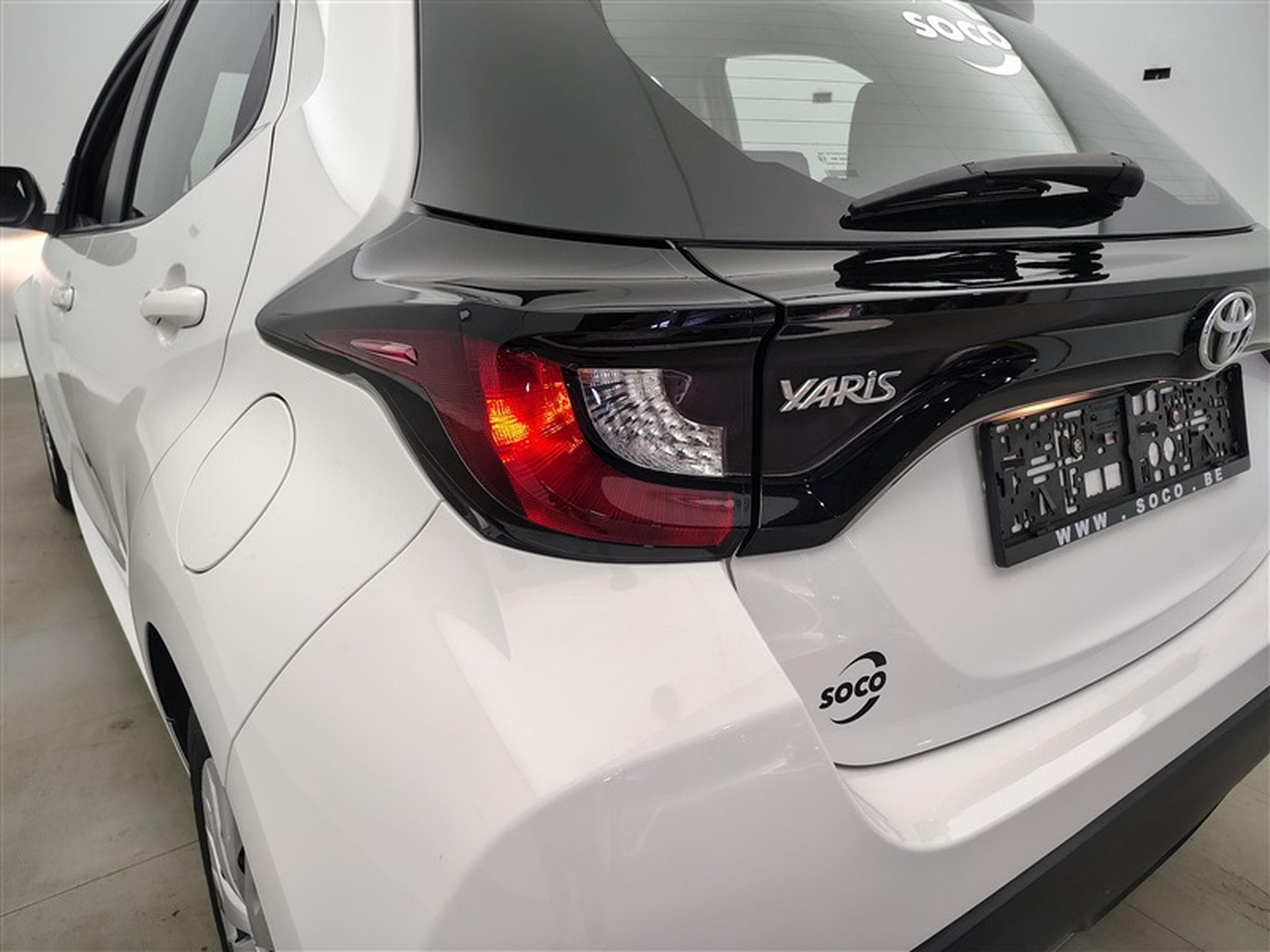 Toyota Yaris 1.0i VVT-i CARPLAY / CAMERA (2022) - Photo 16