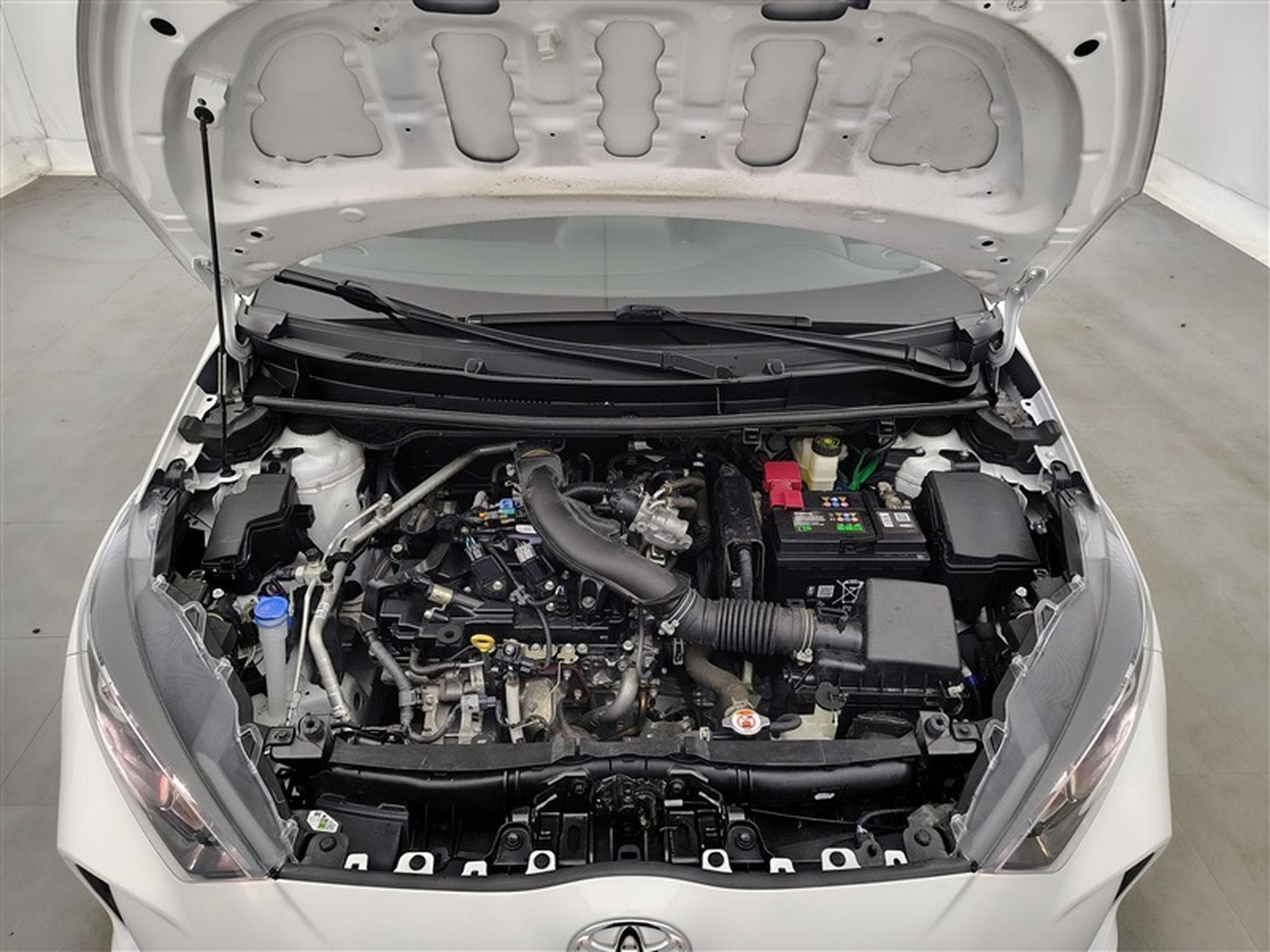 Toyota Yaris 1.0i VVT-i CARPLAY / CAMERA (2022) - Photo 19