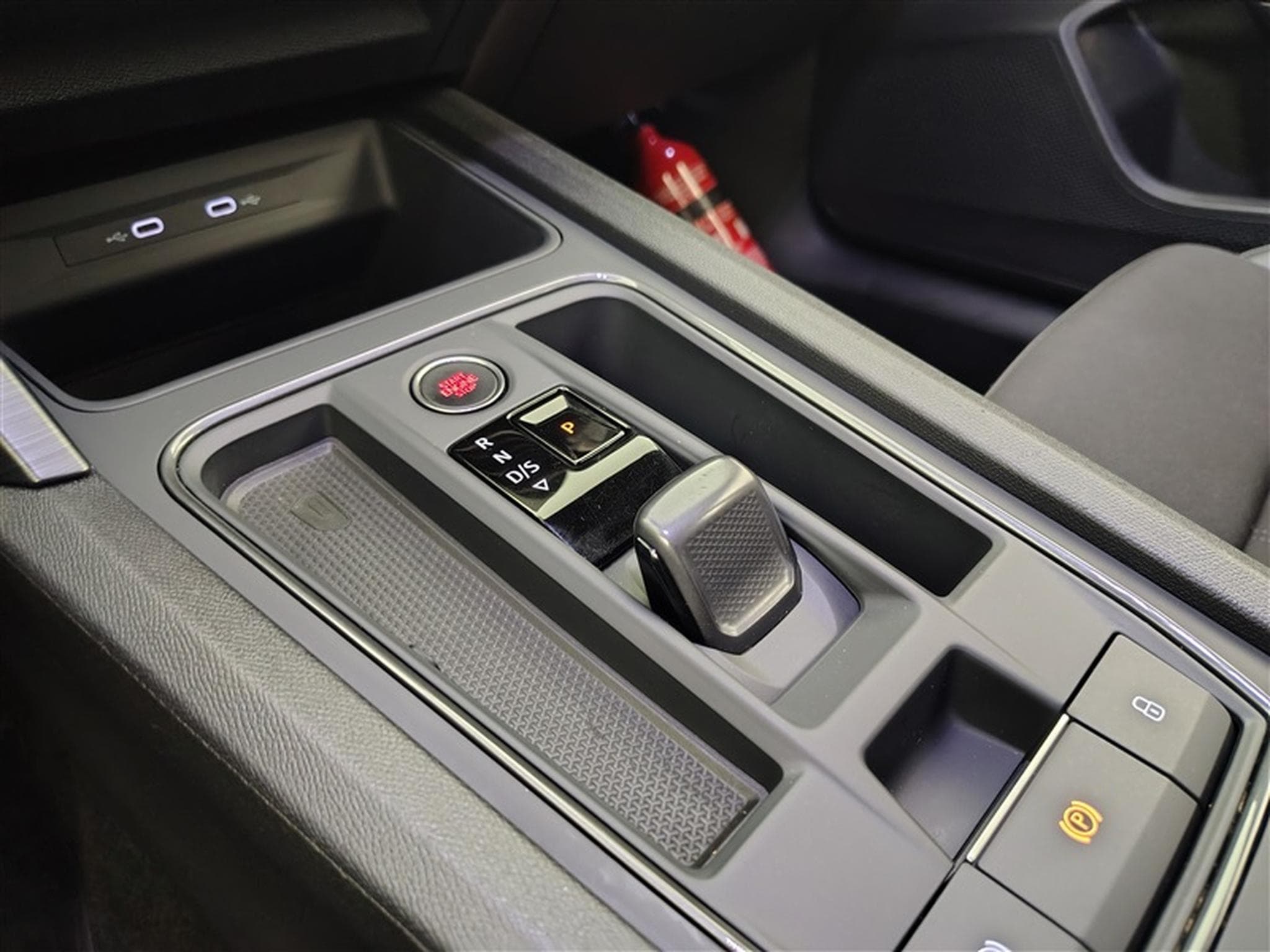 Cupra Formentor 1.4 e-Hybrid PHEV DSG NAVI / S-CUIR / FULL LED (2023) - Photo 12