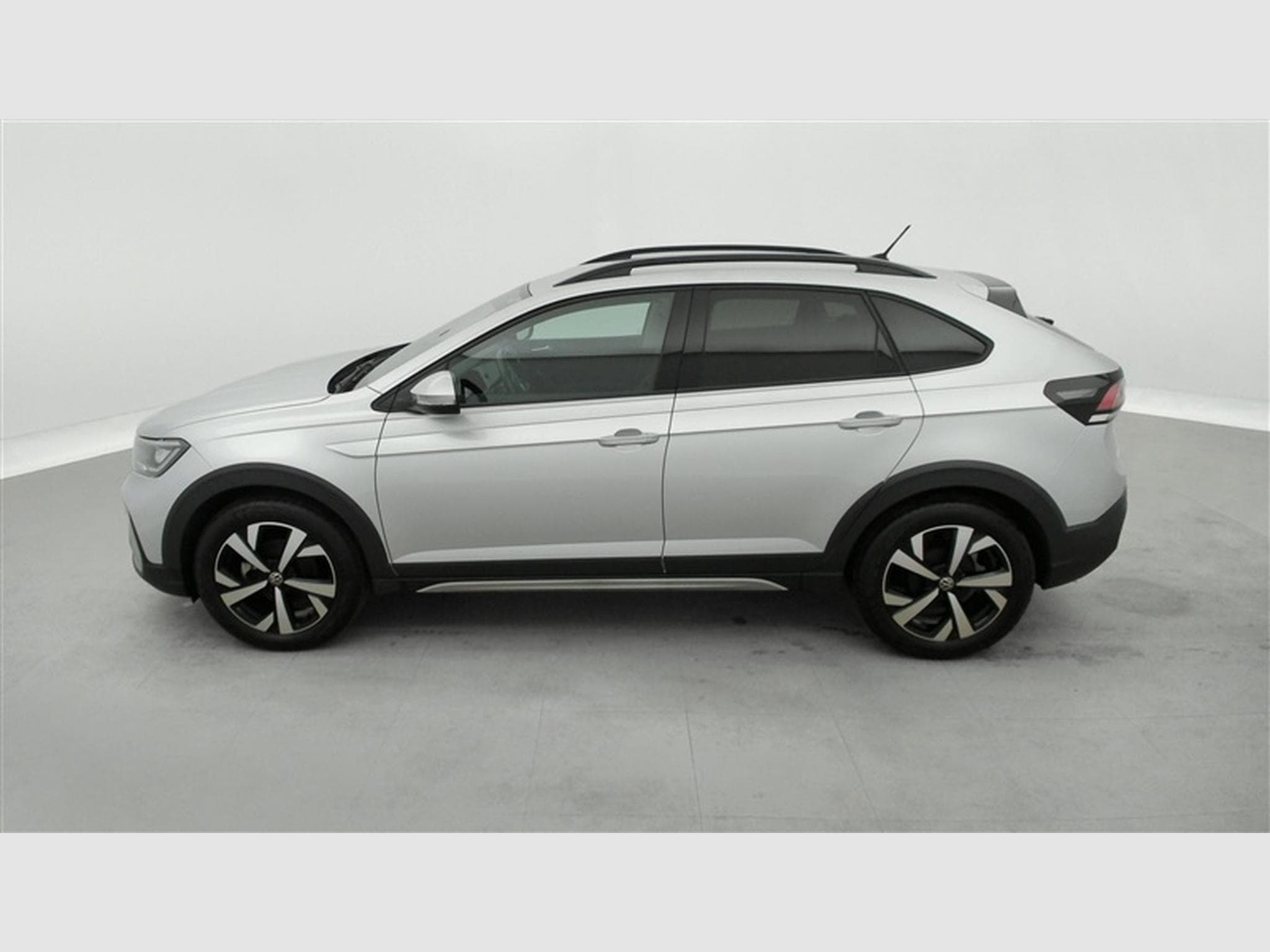 VW Taigo 1.0 TSI 95cv Style CARPLAY / FULL LED / CAMERA / JA 17" (2025) - Photo 3