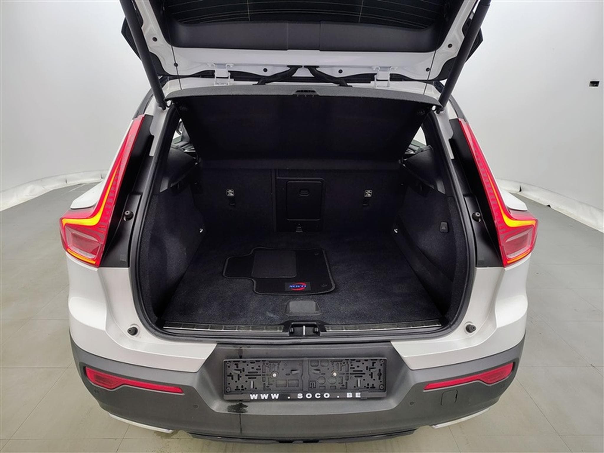 Volvo XC40 1.5 T3 R-Design NAVI / FULL LED / TOIT PANO /PDC AR / JA 18" (2019) - Photo 14