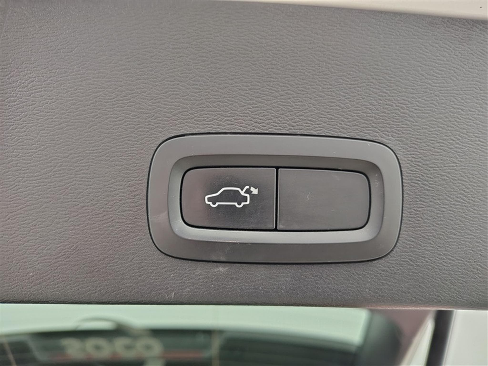 Volvo XC40 1.5 T3 R-Design NAVI / FULL LED / TOIT PANO /PDC AR / JA 18" (2019) - Photo 19