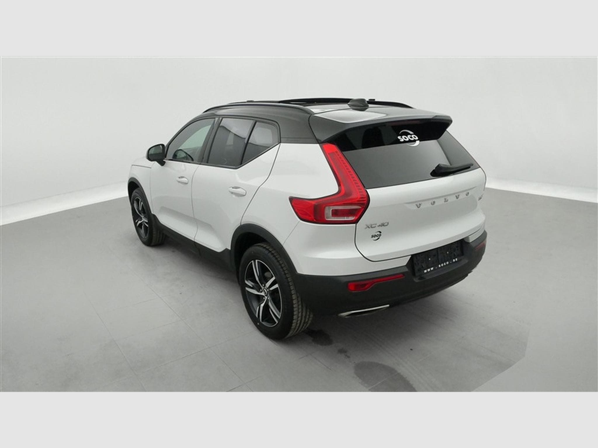 Volvo XC40 1.5 T3 R-Design NAVI / FULL LED / TOIT PANO /PDC AR / JA 18" (2019) - Photo 2