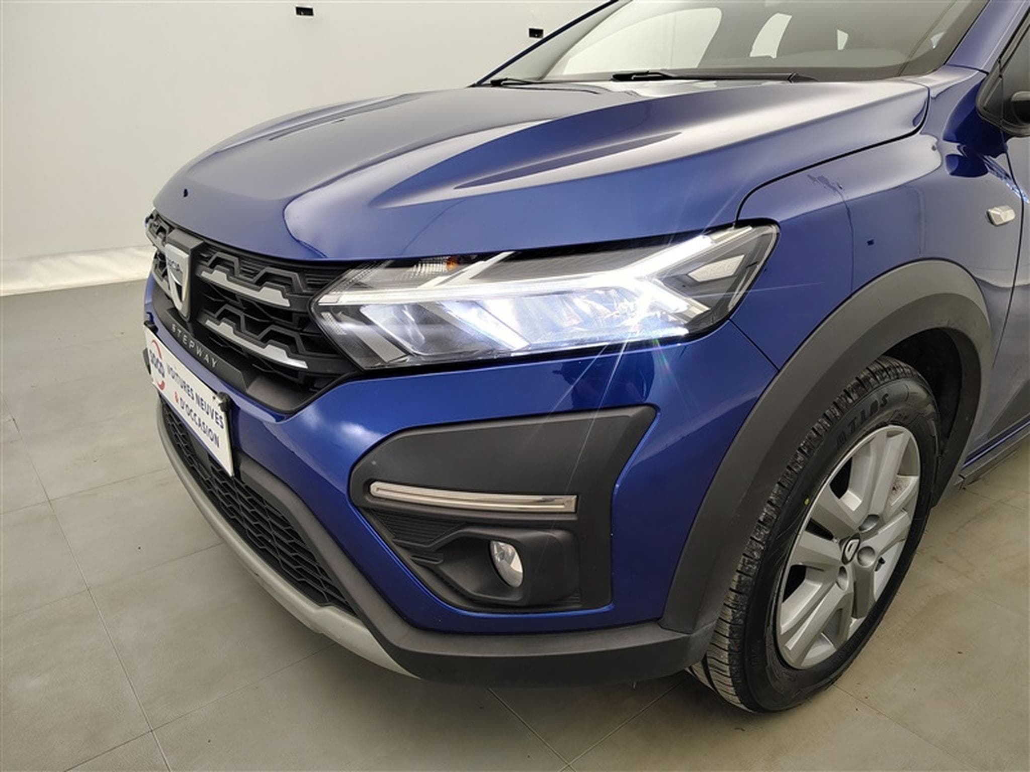 Dacia Sandero 1.0 TCe Stepway Plus NAVI / CLIM / FULL LED (2021) - Photo 15