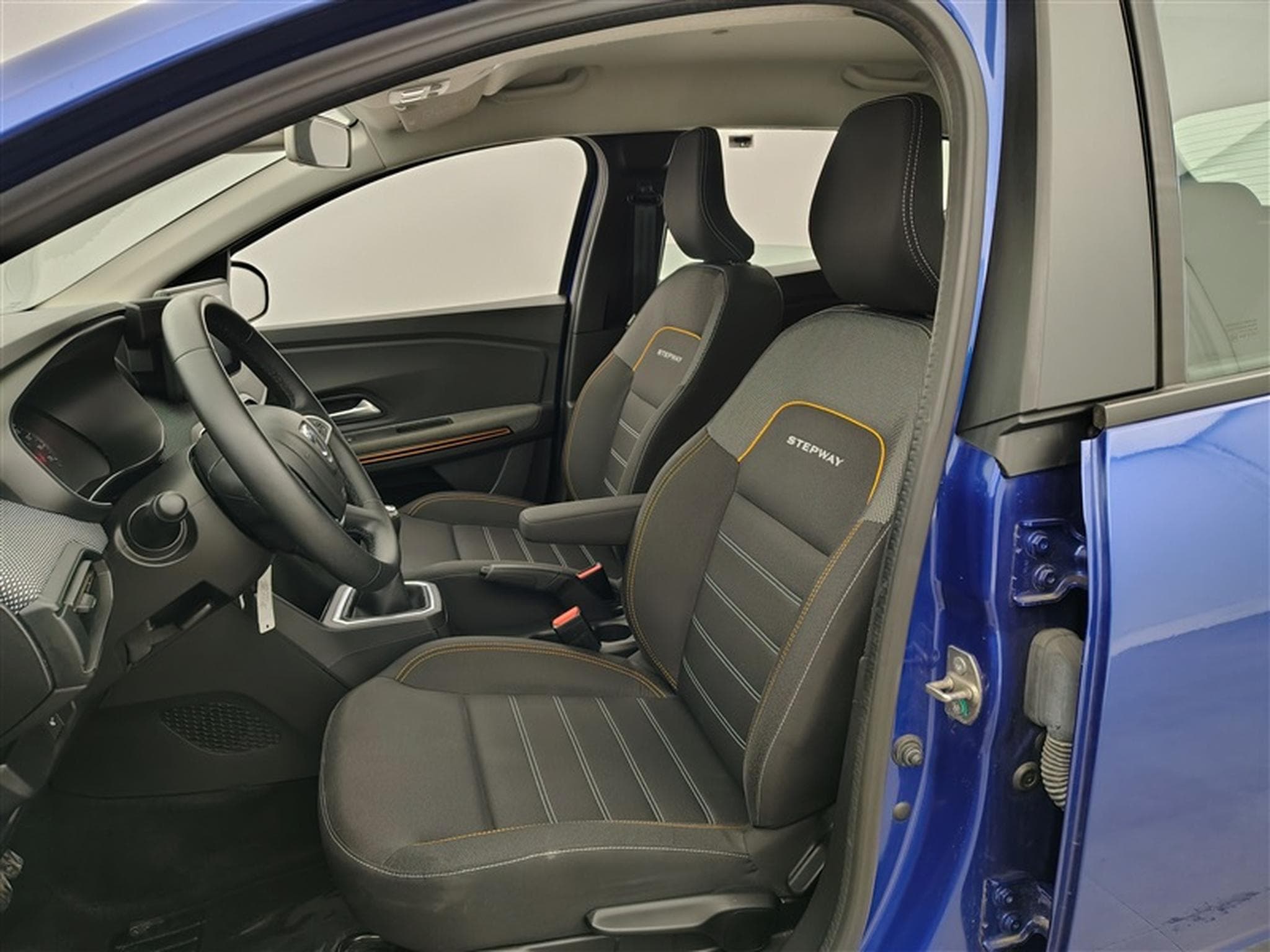 Dacia Sandero 1.0 TCe Stepway Plus NAVI / CLIM / FULL LED (2021) - Photo 7