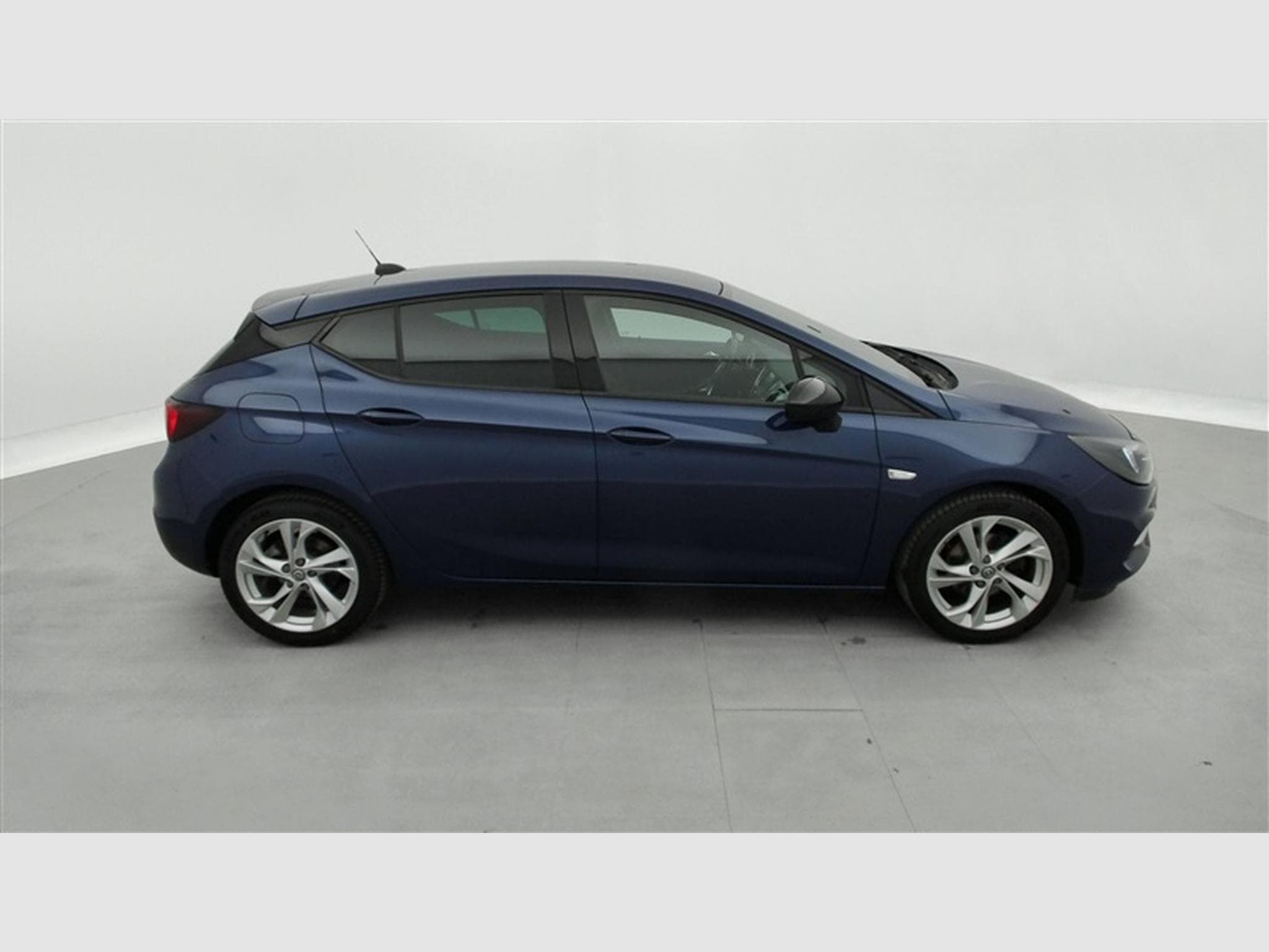 Opel Astra 1.2 Turbo GS LINE NAVI / CLIM / FULL LED (2021) - Photo 22
