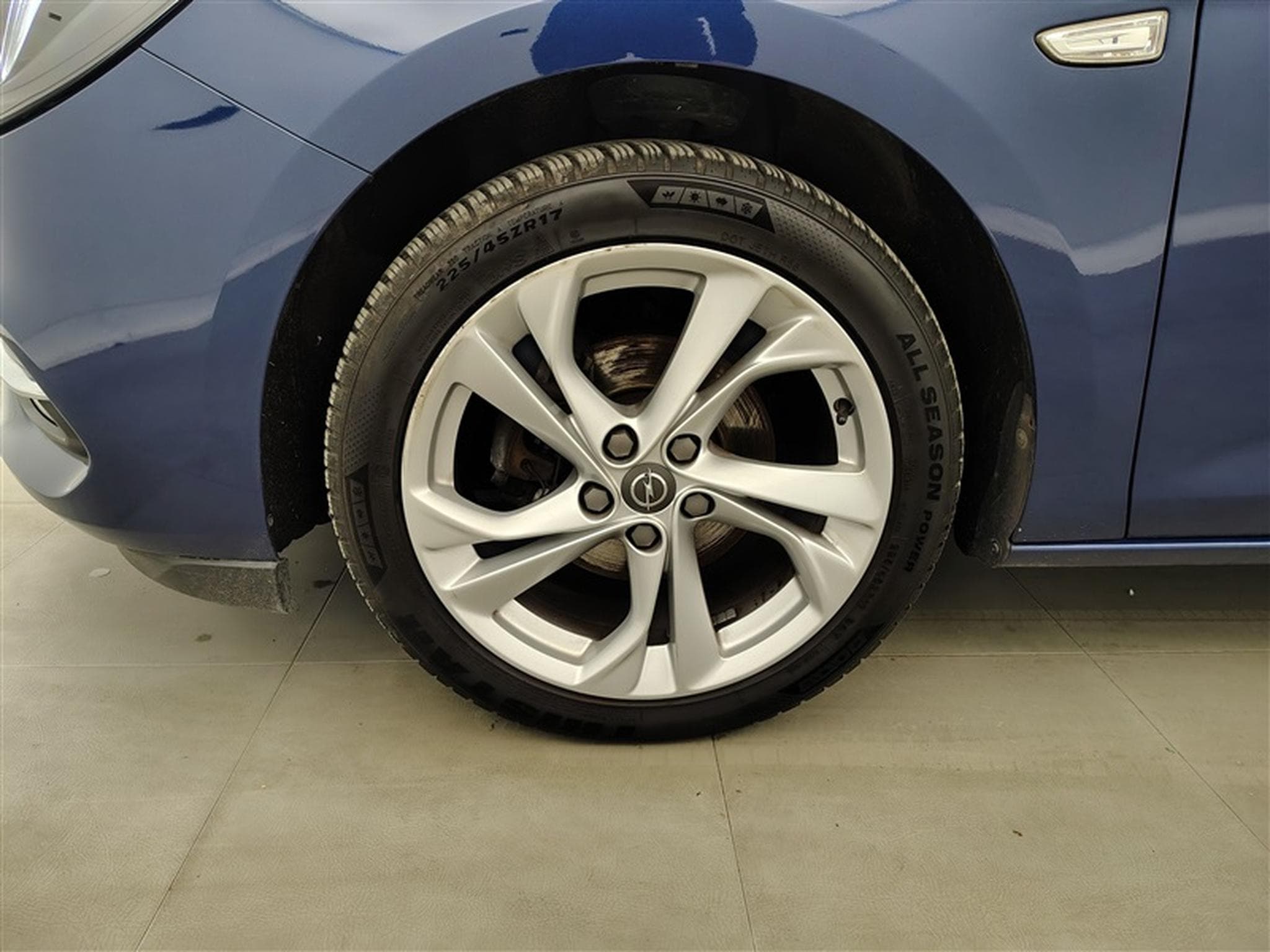 Opel Astra 1.2 Turbo GS LINE NAVI / CLIM / FULL LED (2021) - Photo 5