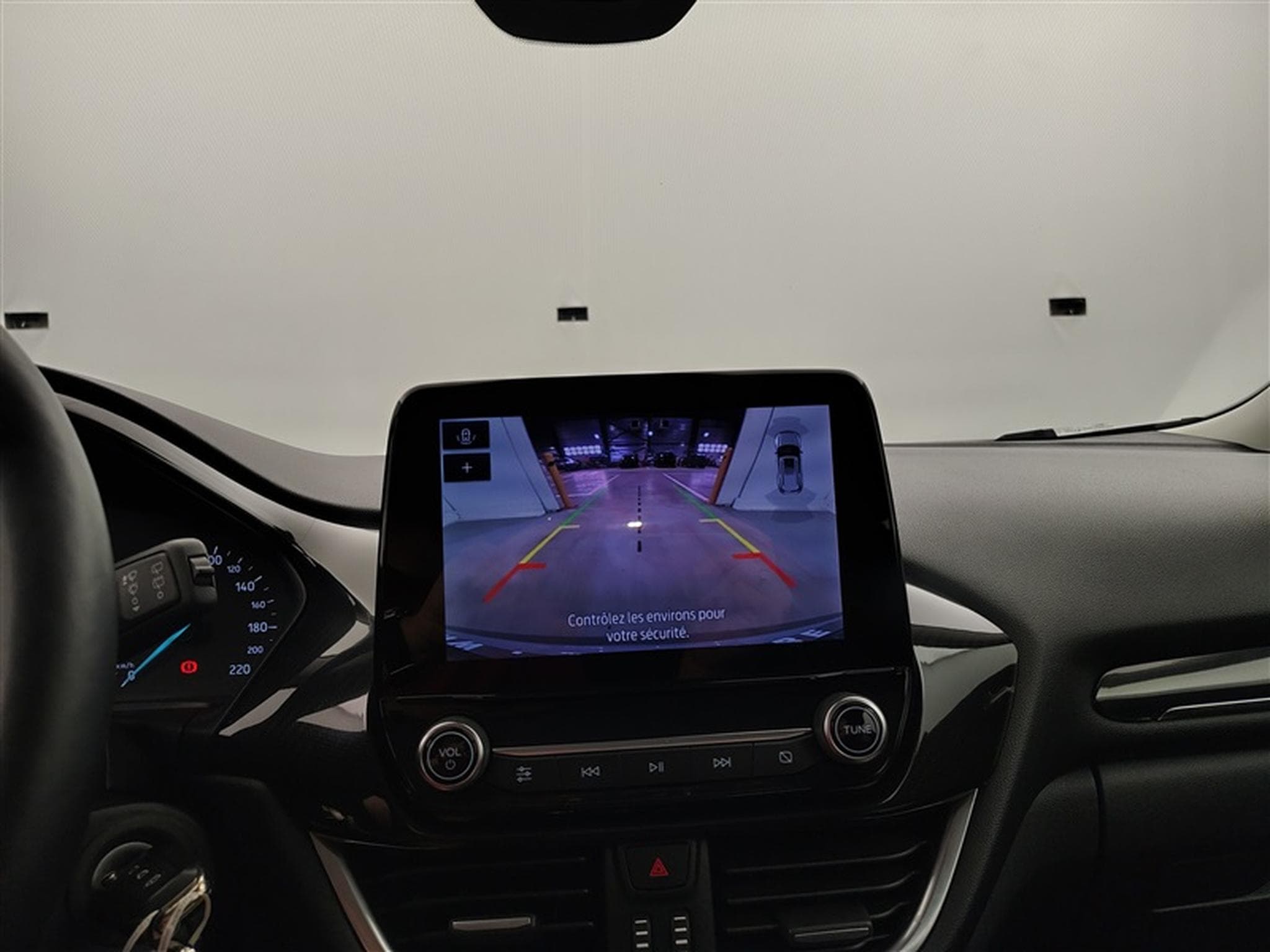 Ford Puma 1.0 EcoBoost AUT. MHEV Titanium NAVI / CARPLAY (2023) - Photo 18