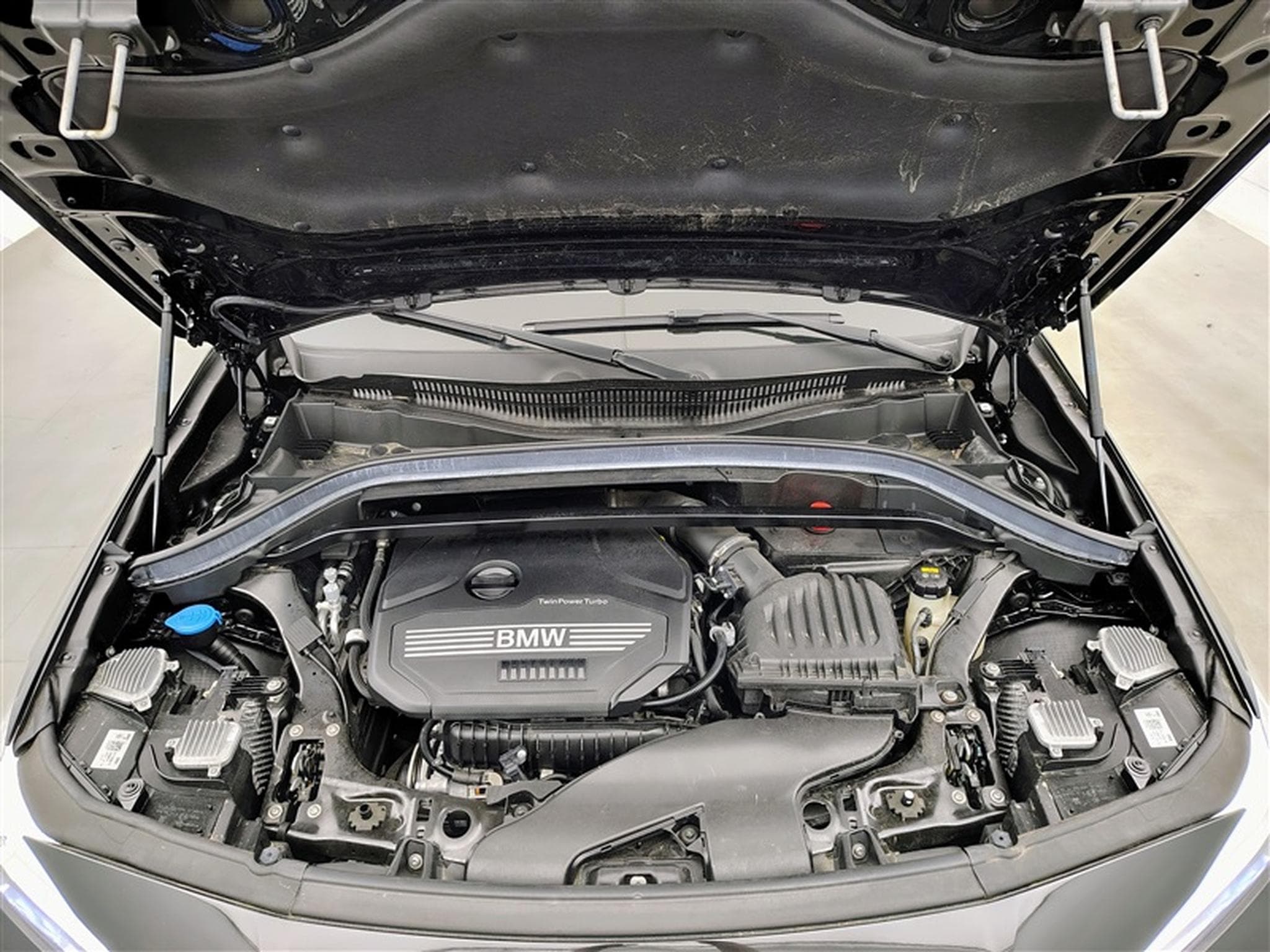 BMW X2 1.5i sDrive18 Business CUIR/NAVI/TO PANO/FULL LED/JA17 (2021) - Photo 21