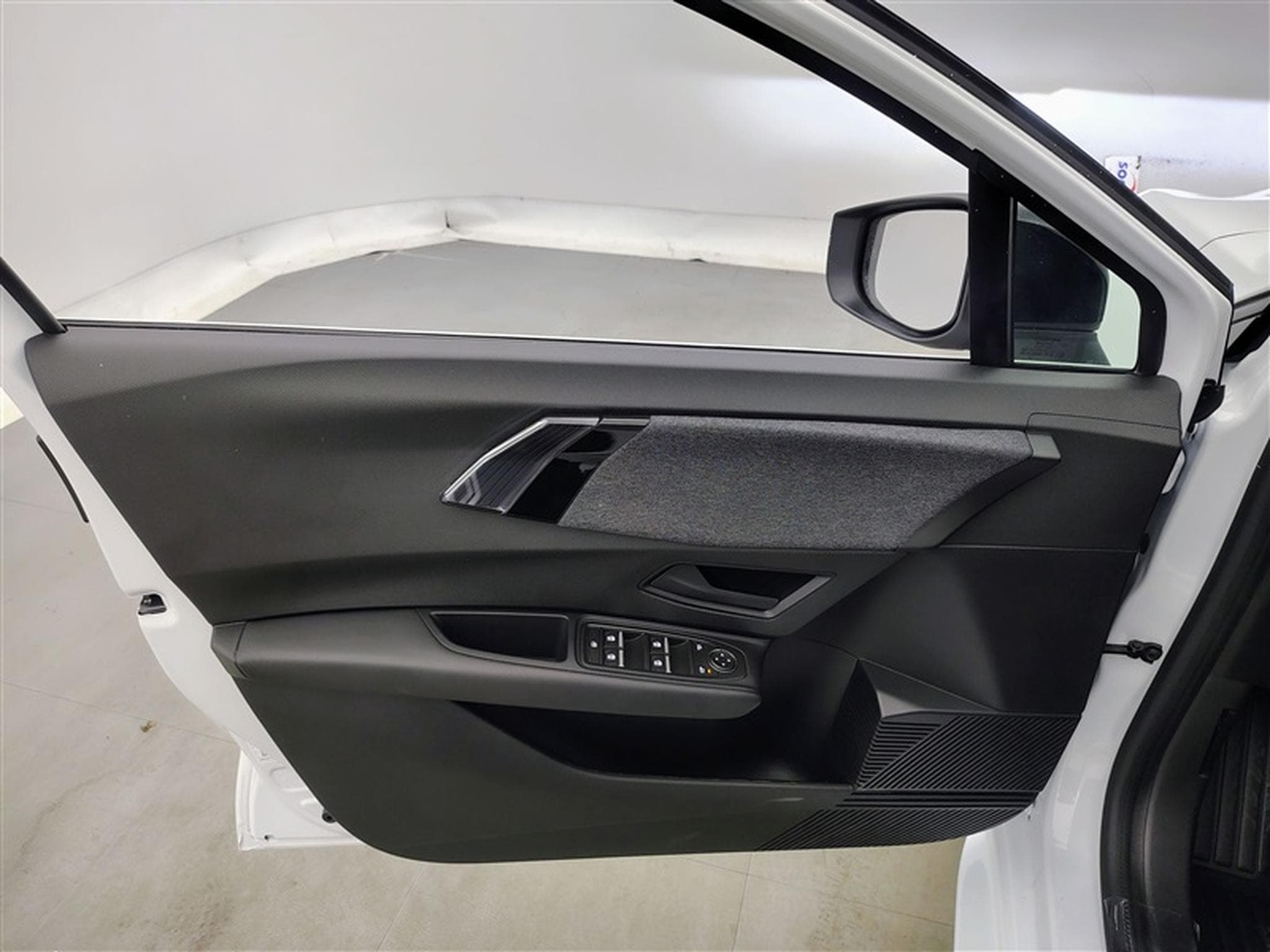 Renault Clio 1.2 TCe 115cv Evolution CARPLAY / FULL LED / CAMERA (2026) - Photo 17