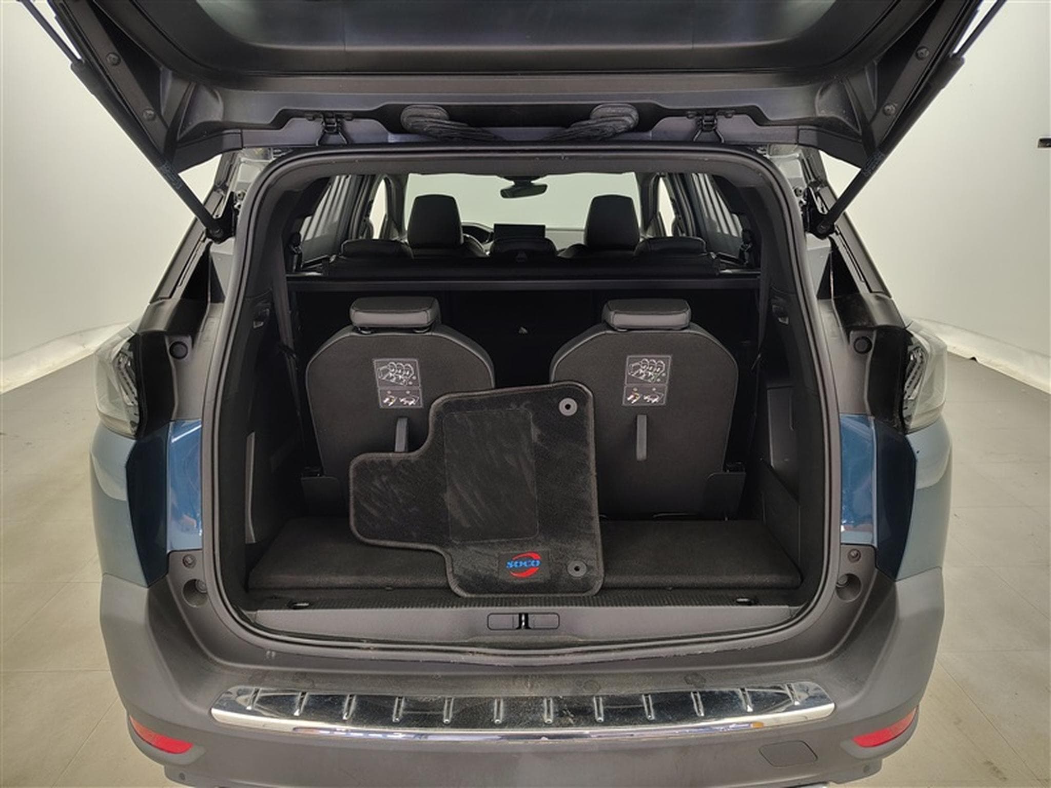 Peugeot 5008 1.2  7Pl GT-Line Navi / Led / PDC+Caméra (2023) - Photo 14