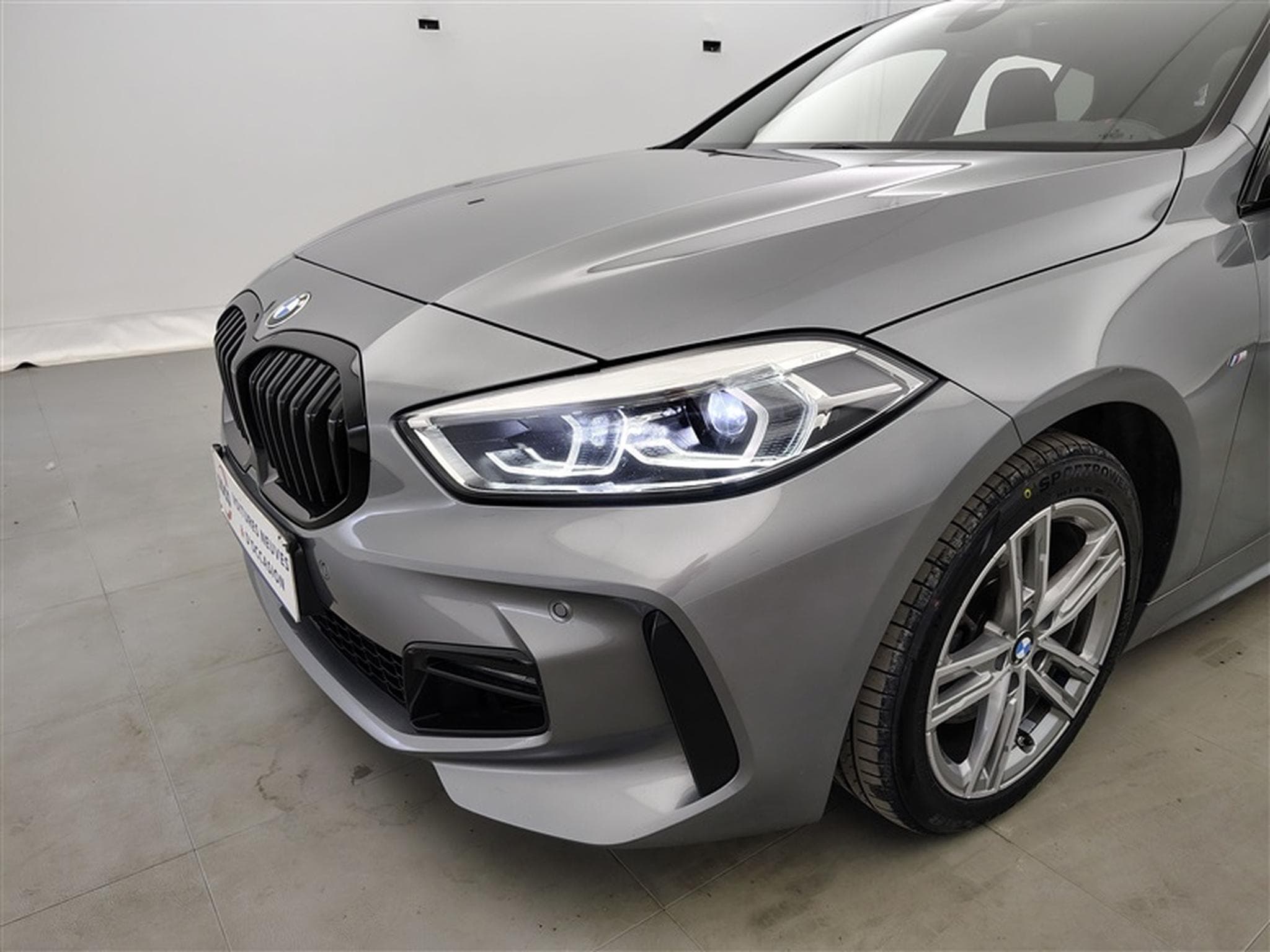 BMW 116 iA PACK M *NAVI/FULL LED/TOIT PANO/PDC AV ARR* (2023) - Photo 15