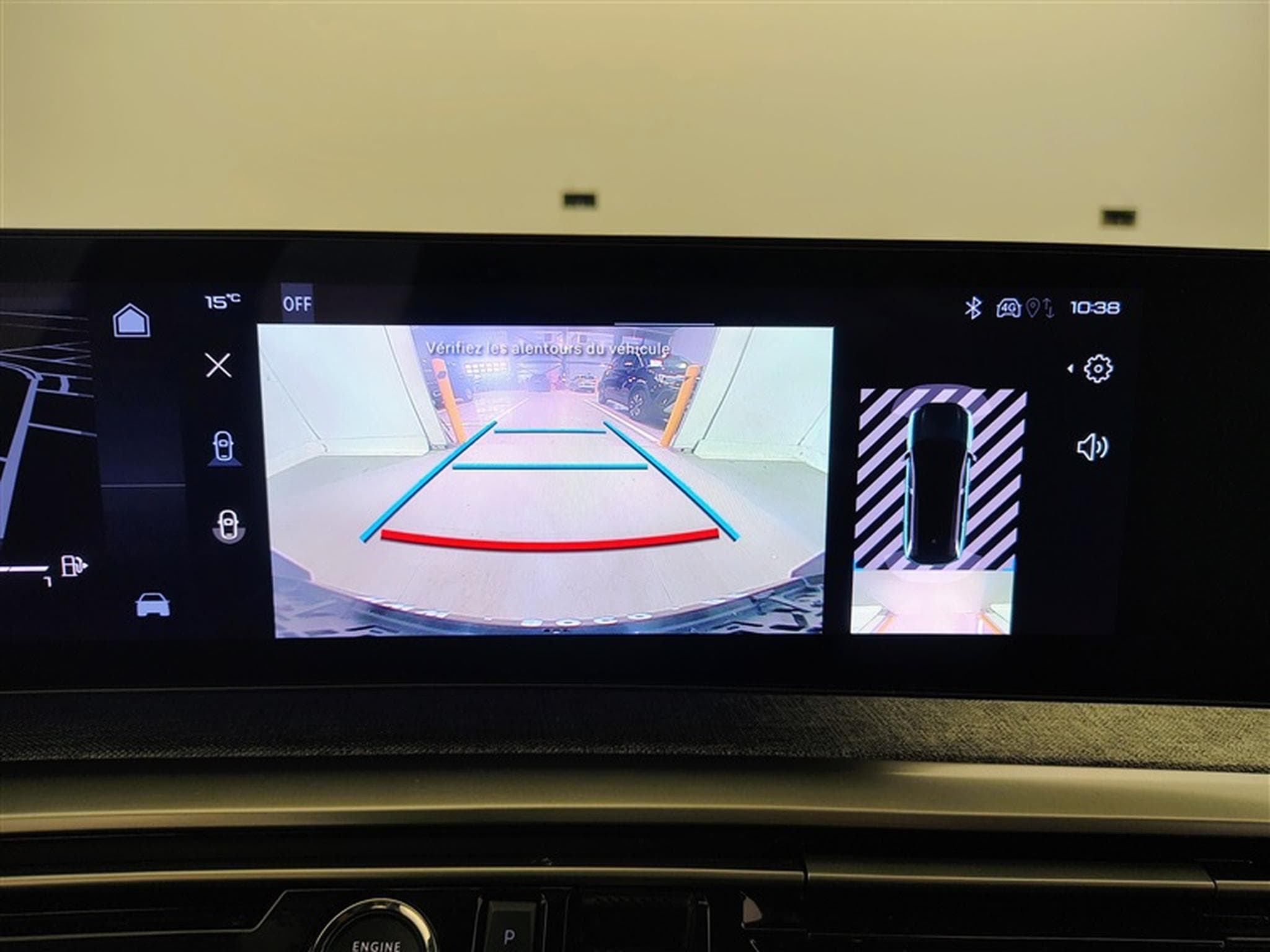 Peugeot 5008 1.2 Hybrid 145Cv e-DCS6 GT 7PL / NAVI / CARPLAY / CAMERA (2025) - Photo 18