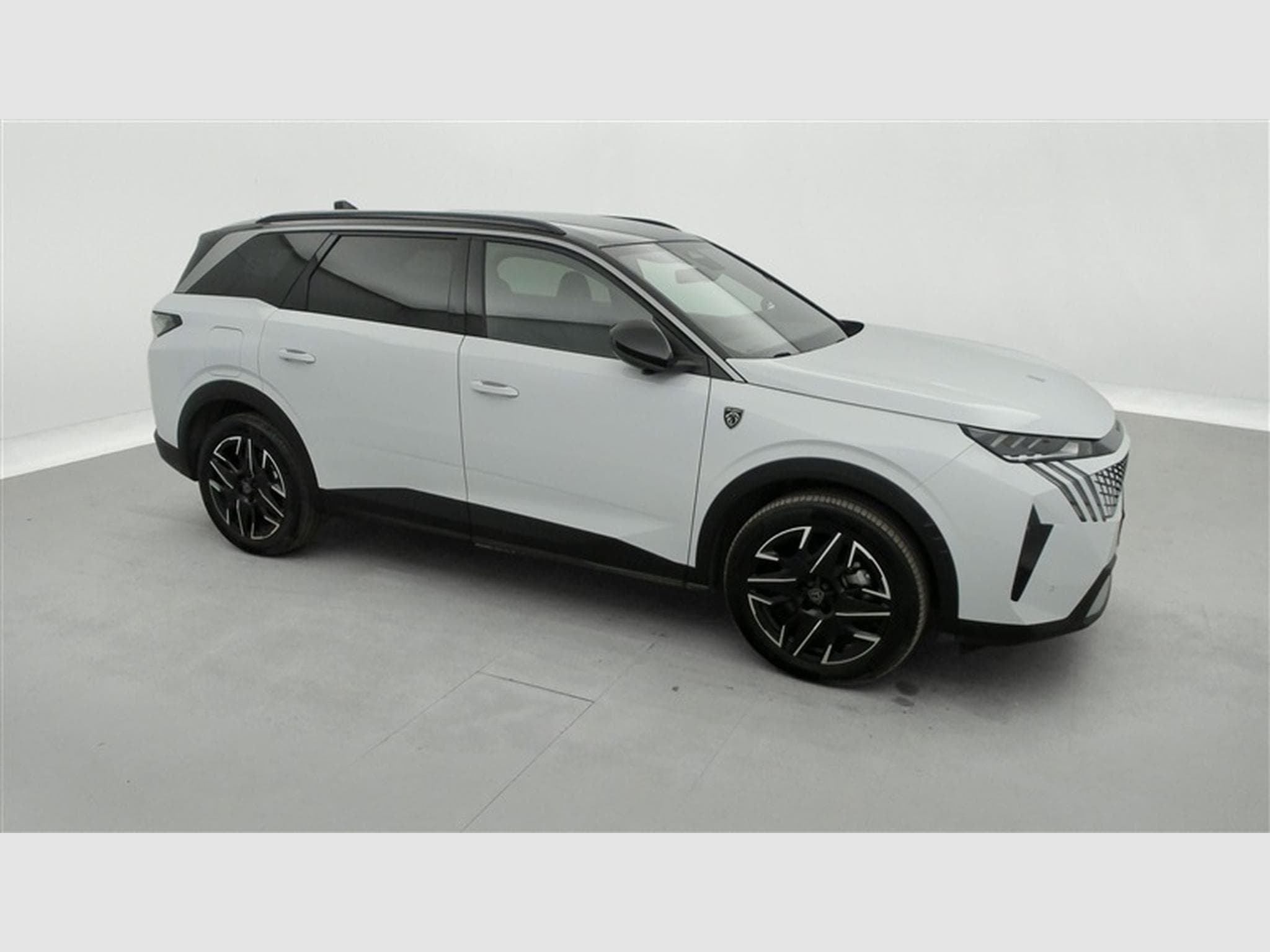 Peugeot 5008 1.2 Hybrid 145Cv e-DCS6 GT 7PL / NAVI / CARPLAY / CAMERA (2025) - Photo 25