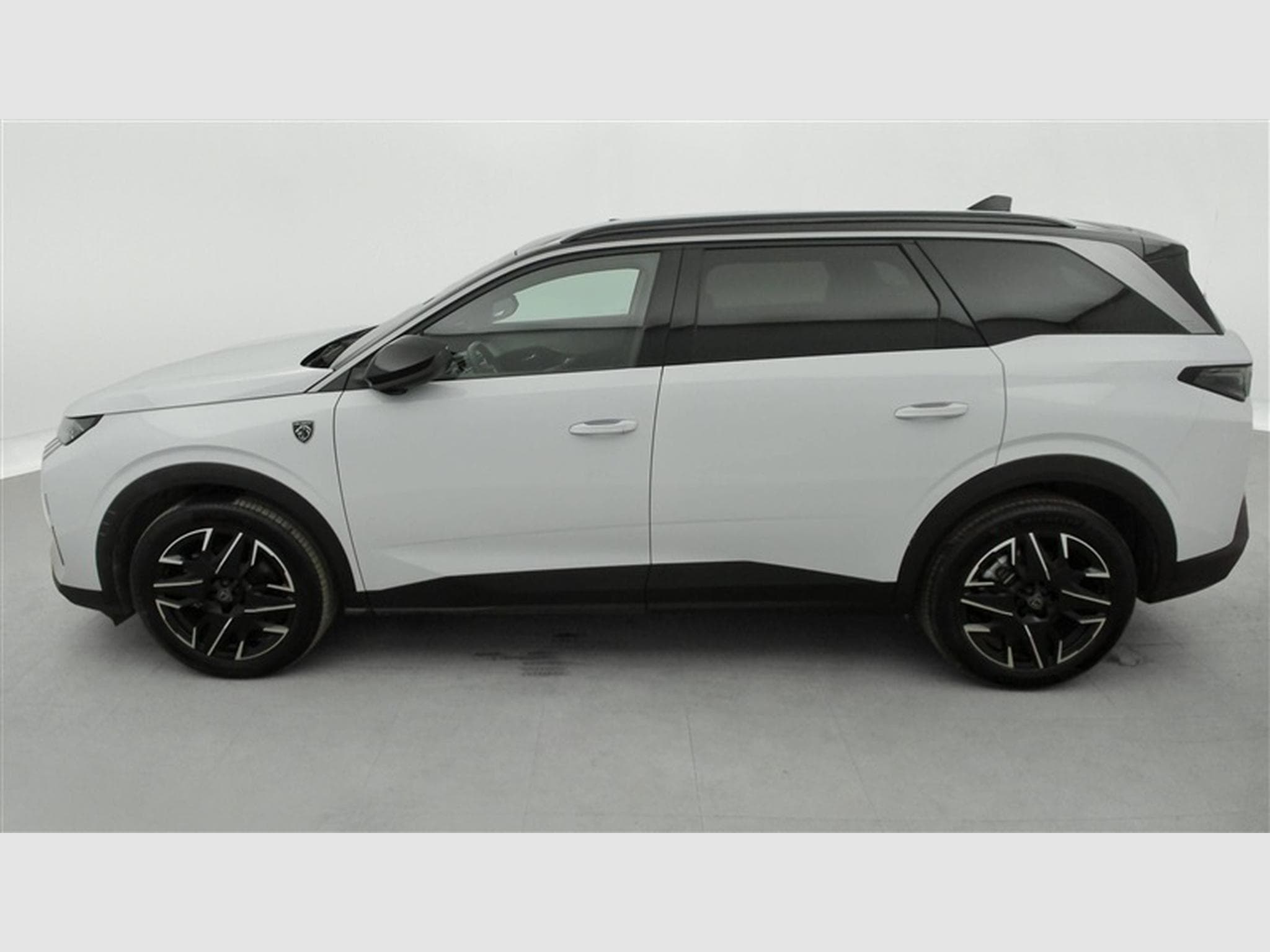Peugeot 5008 1.2 Hybrid 145Cv e-DCS6 GT 7PL / NAVI / CARPLAY / CAMERA (2025) - Photo 3