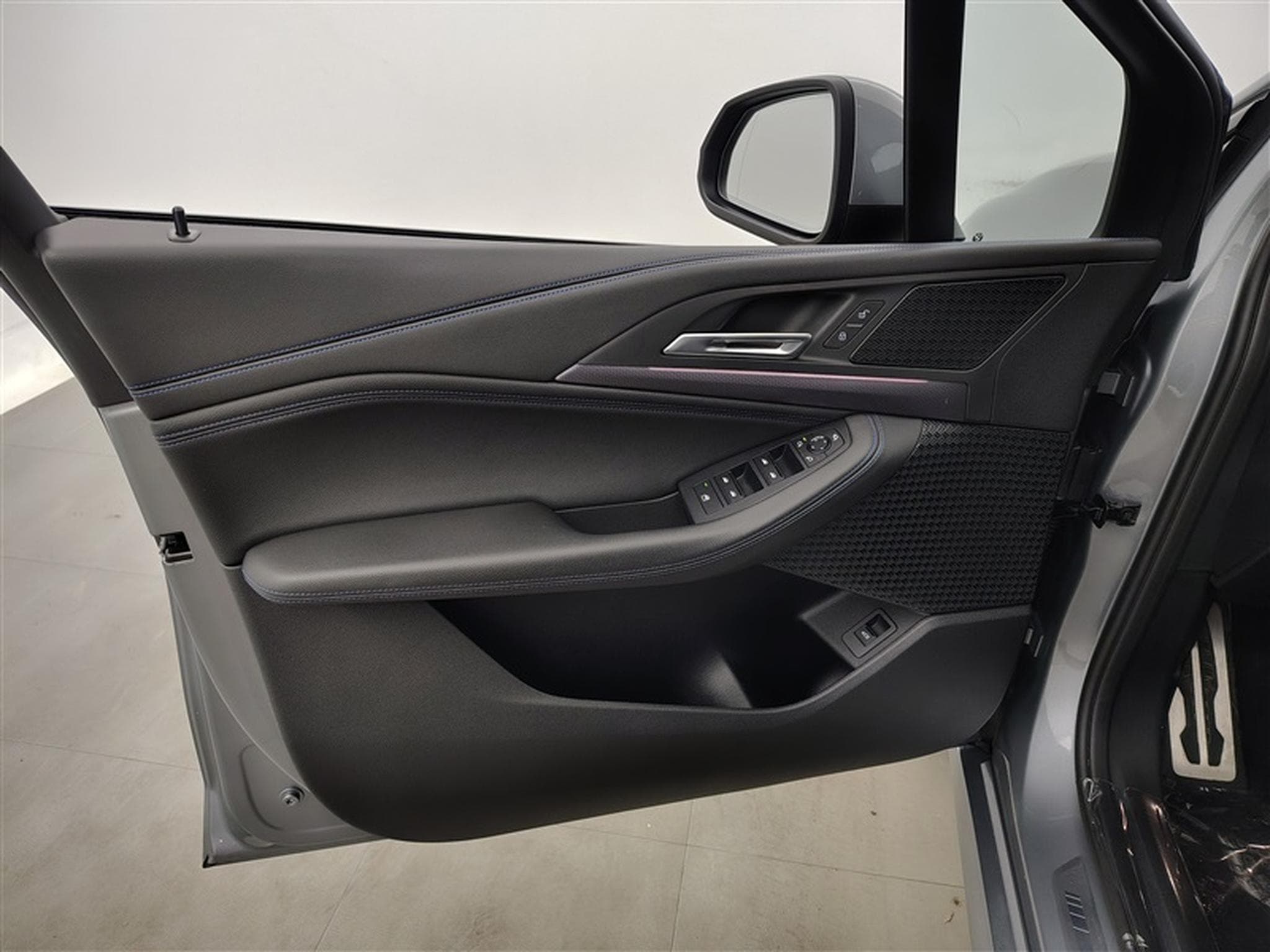 BMW 218 Active Tourer Pack M 218i (2022) - Photo 17
