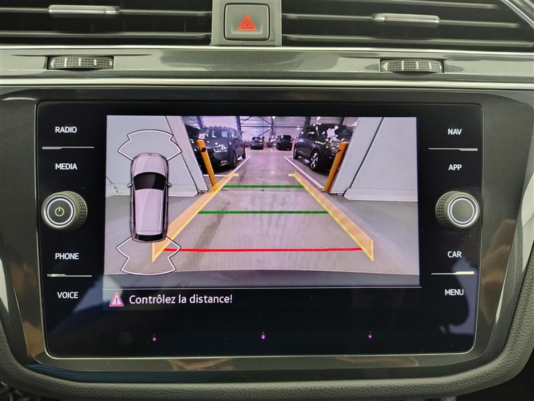 VW Tiguan 1.5 TSI 150Cv DSG7 Comfortline NAVI / CAMERA (2022) - Photo 18