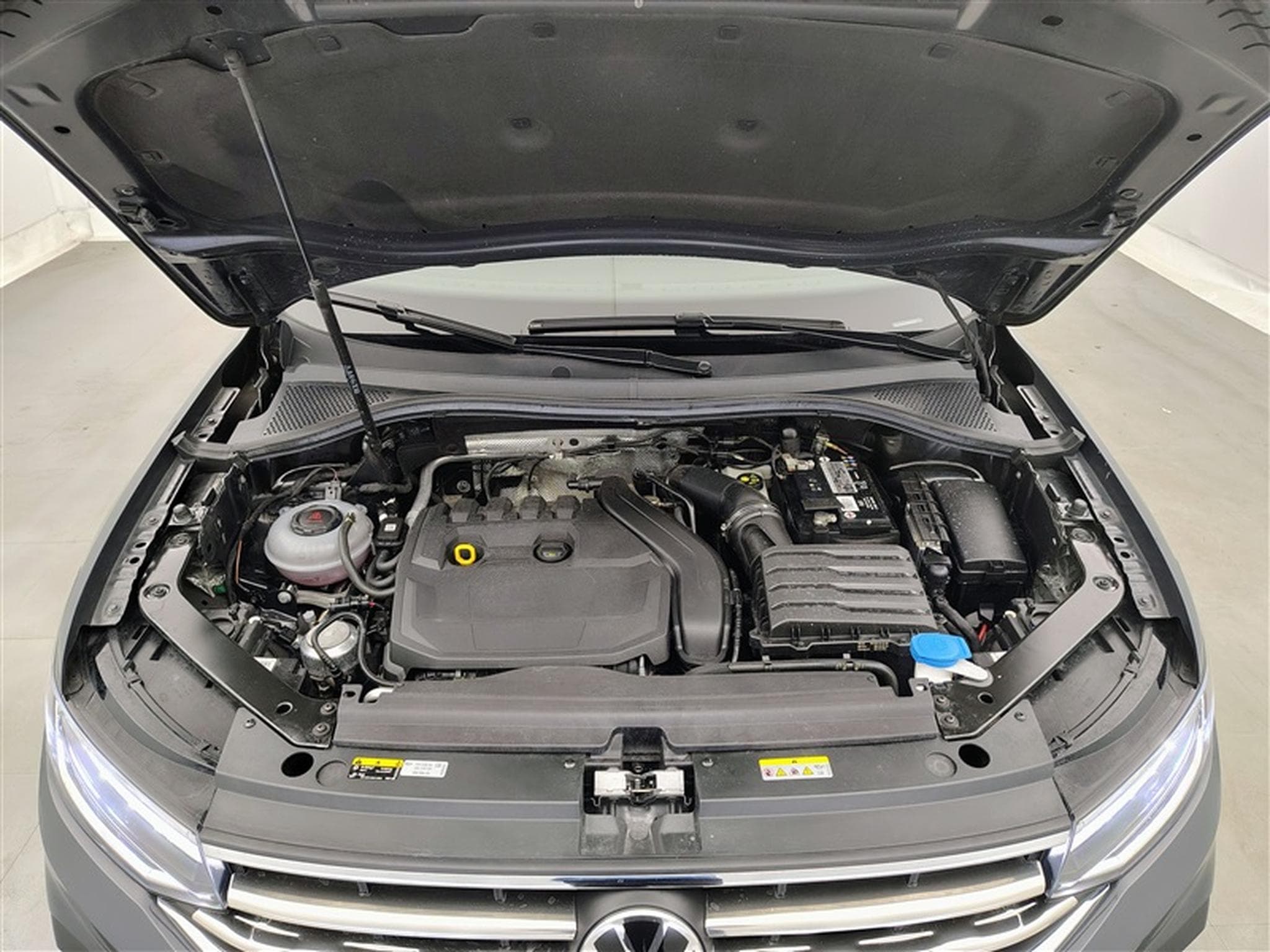 VW Tiguan 1.5 TSI 150Cv DSG7 Comfortline NAVI / CAMERA (2022) - Photo 19