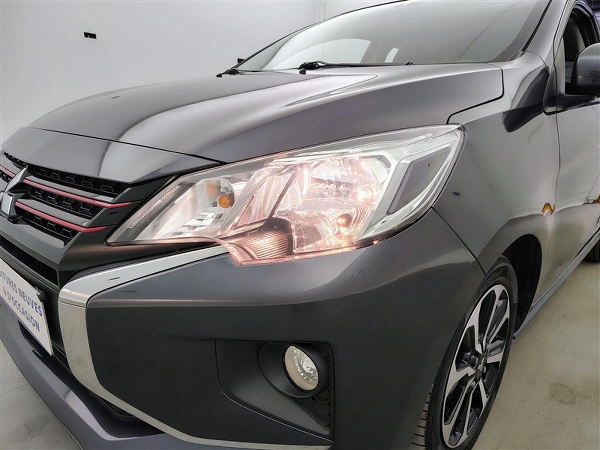 Mitsubishi Space Star 1.2 MiVEC RedLine Edition CARPLAY (2024) - Photo 15
