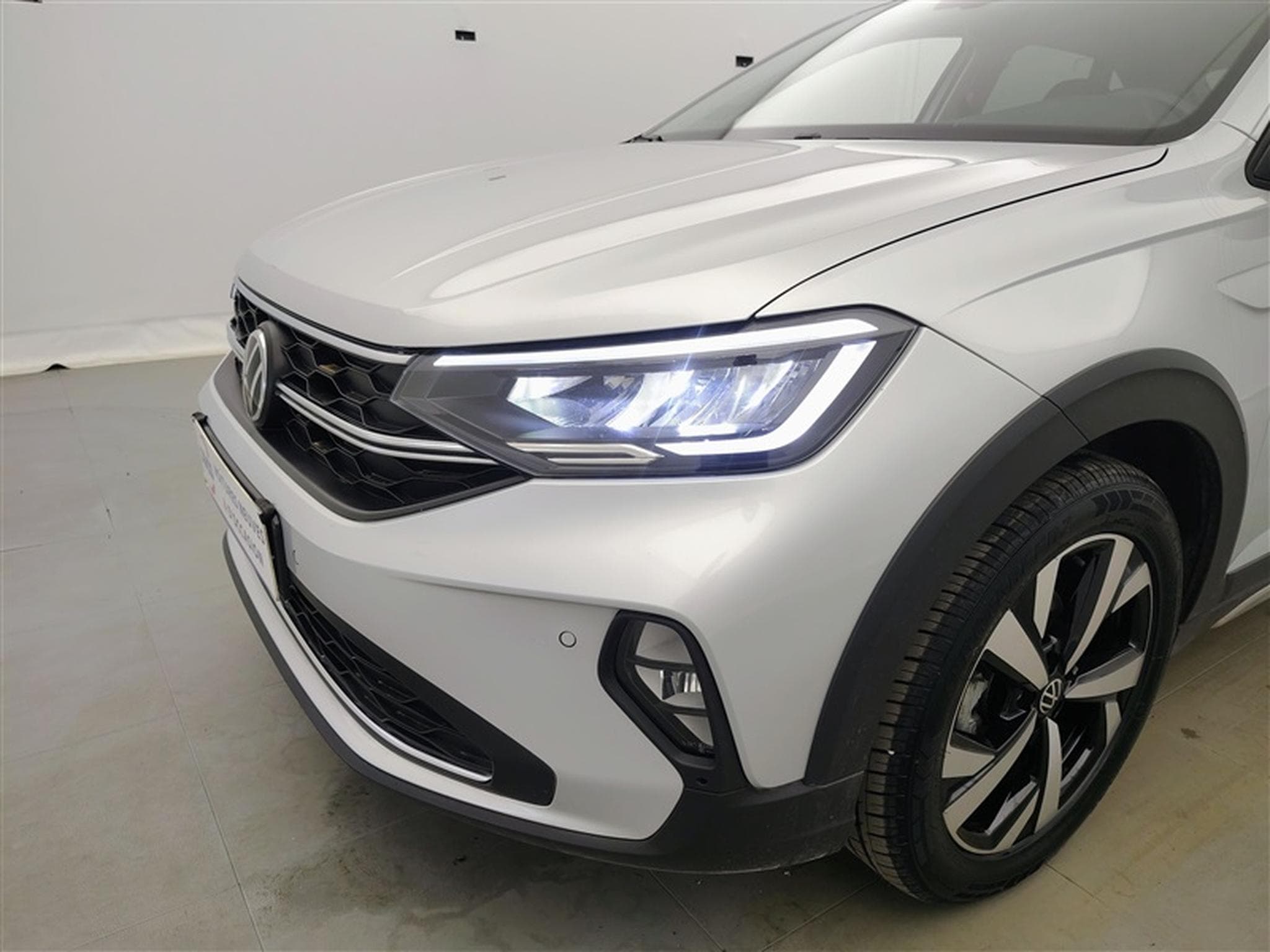 VW Taigo 1.0 TSI 95cv Style CARPLAY / FULL LED / CAMERA / JA 17" (2025) - Photo 15