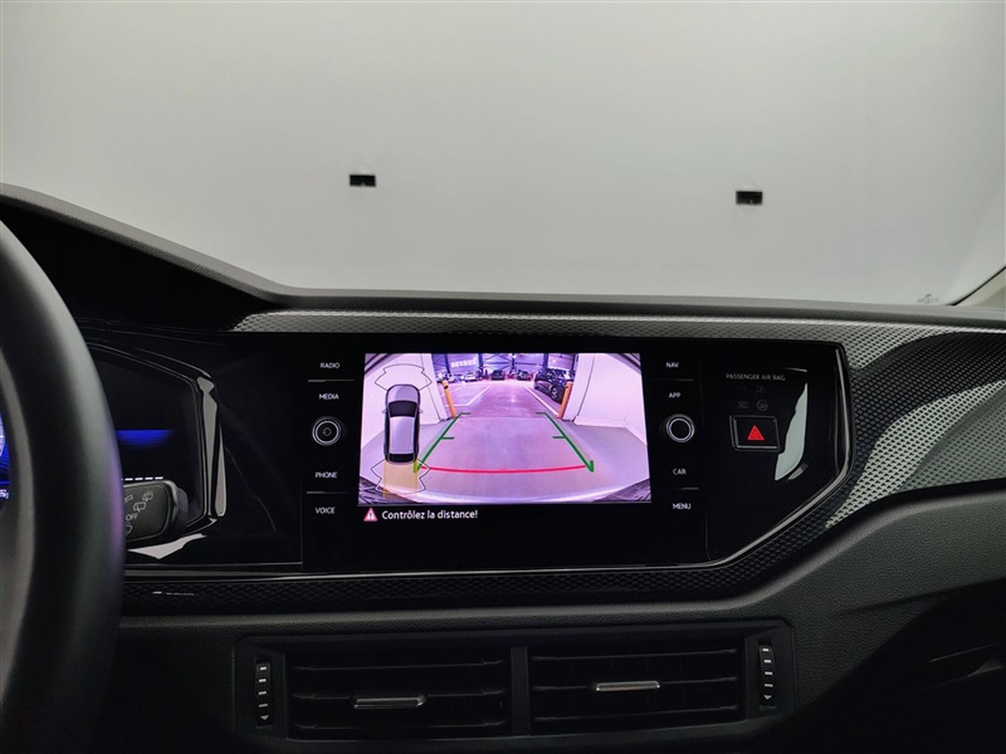 VW Taigo 1.0 TSI 95cv Style CARPLAY / FULL LED / CAMERA / JA 17" (2025) - Photo 18