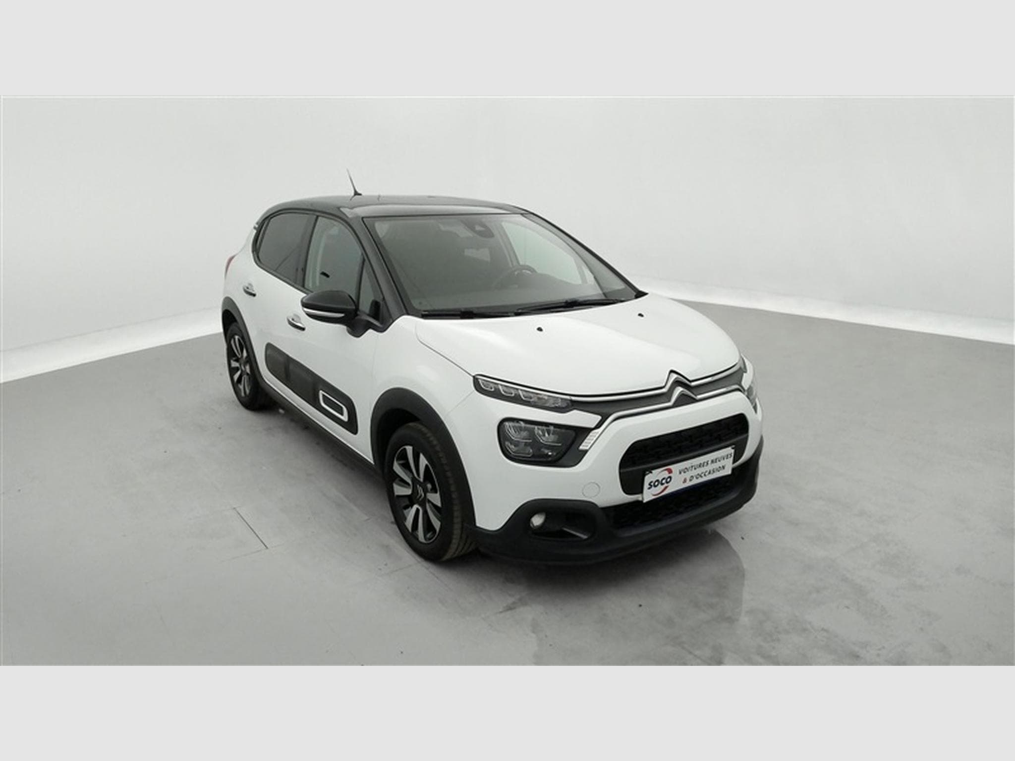 Citroen C3 1.2i PureTech Shine CARPLAY / FULL LED / JA 16" (2023) - Photo 22