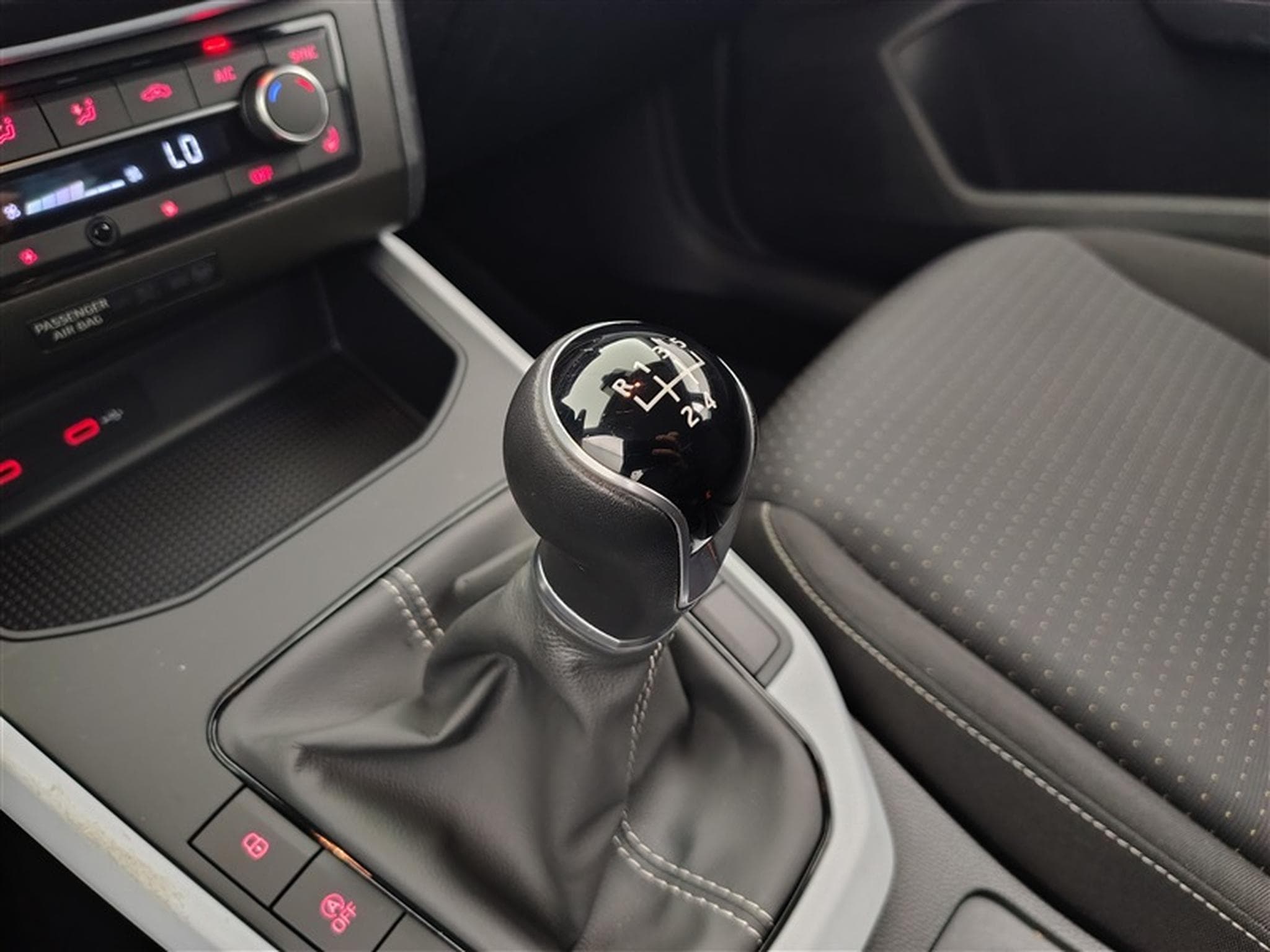 Seat Arona 1.0 TSI Style (2022) - Photo 12