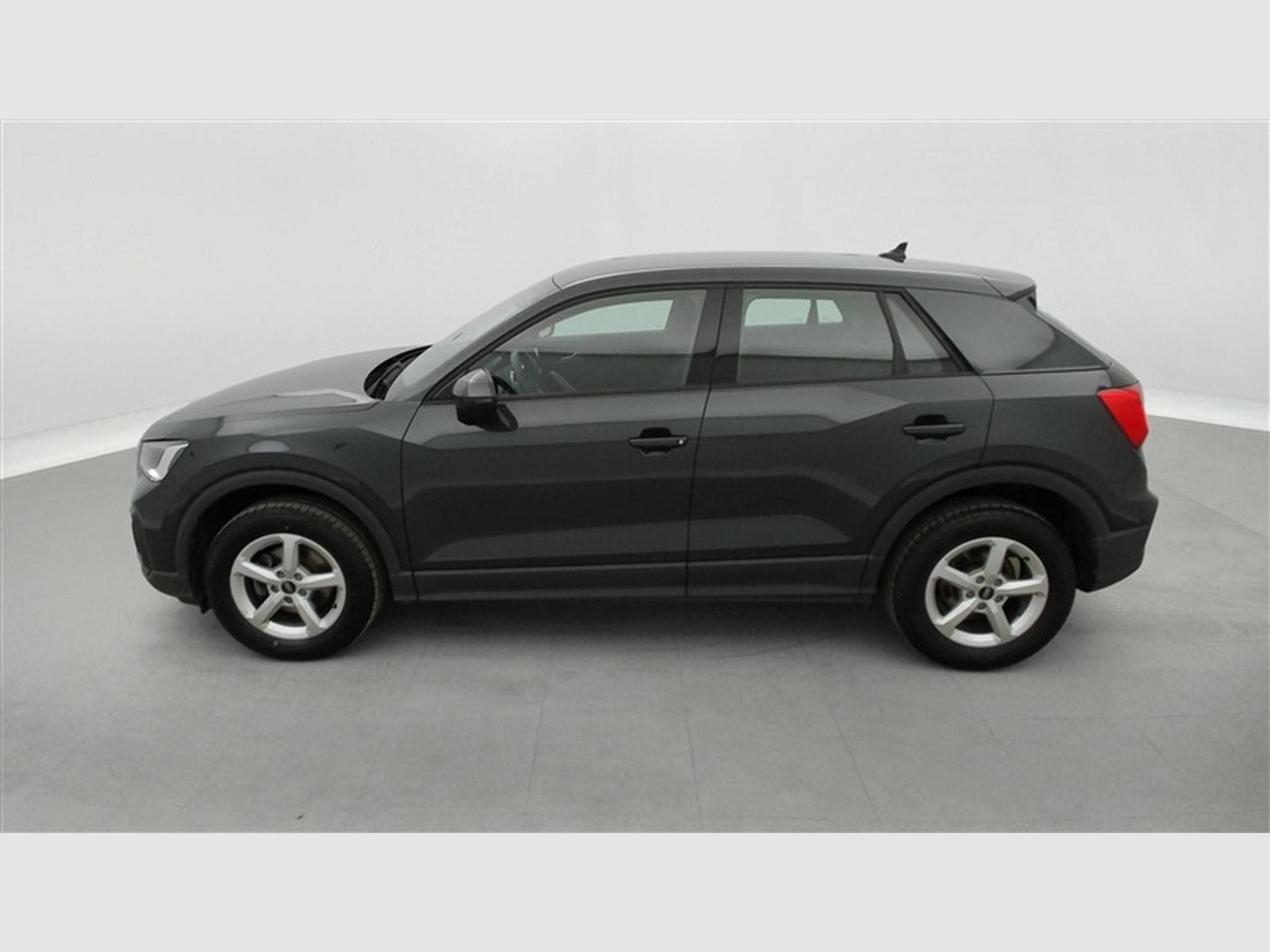 Audi Q2 30 TFSI Advanced (2023) - Photo 3
