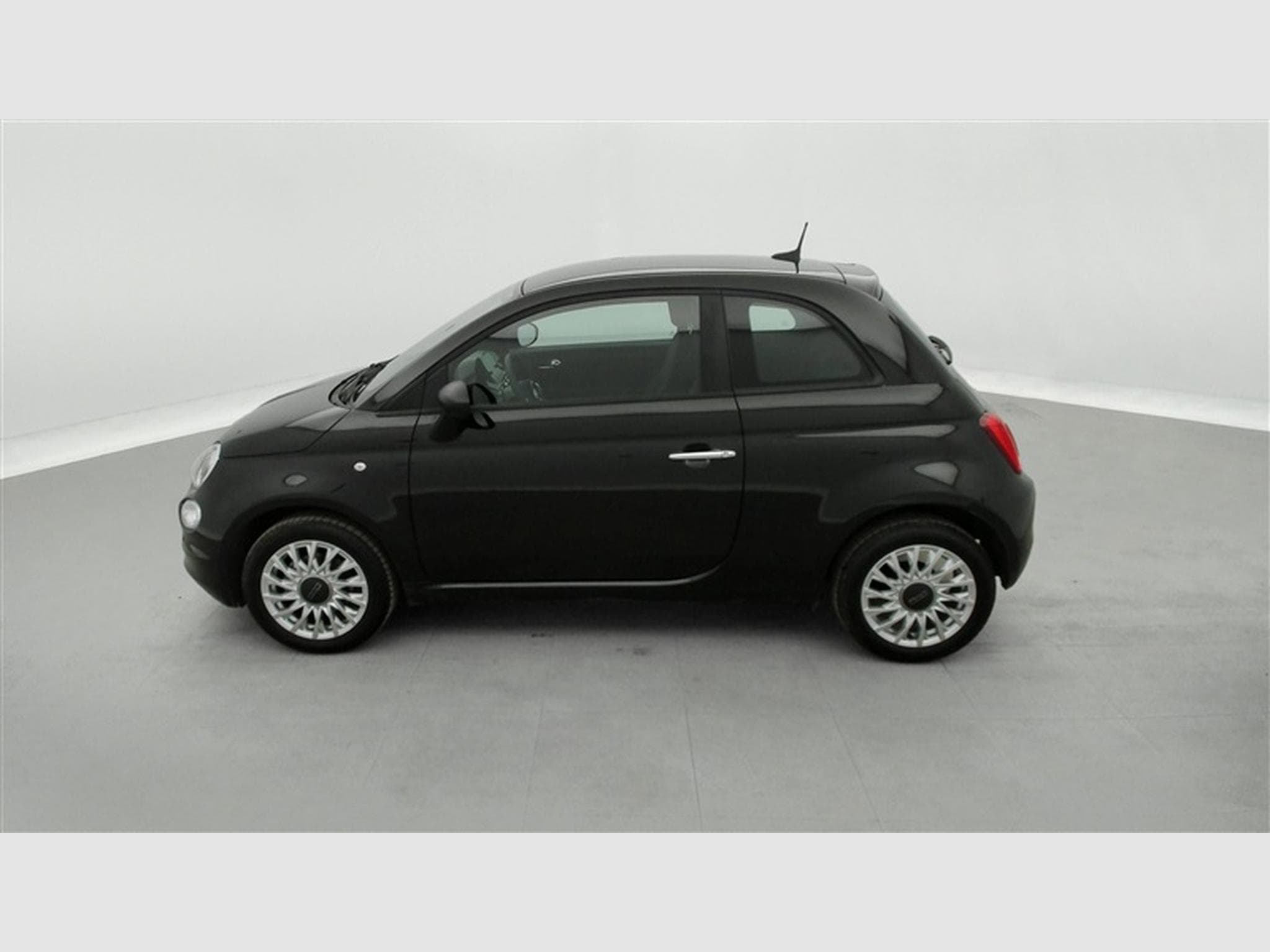 Fiat 500 1.0i MHEV Lounge CARPLAY / PDC AR / JA 15" (2023) - Photo 3