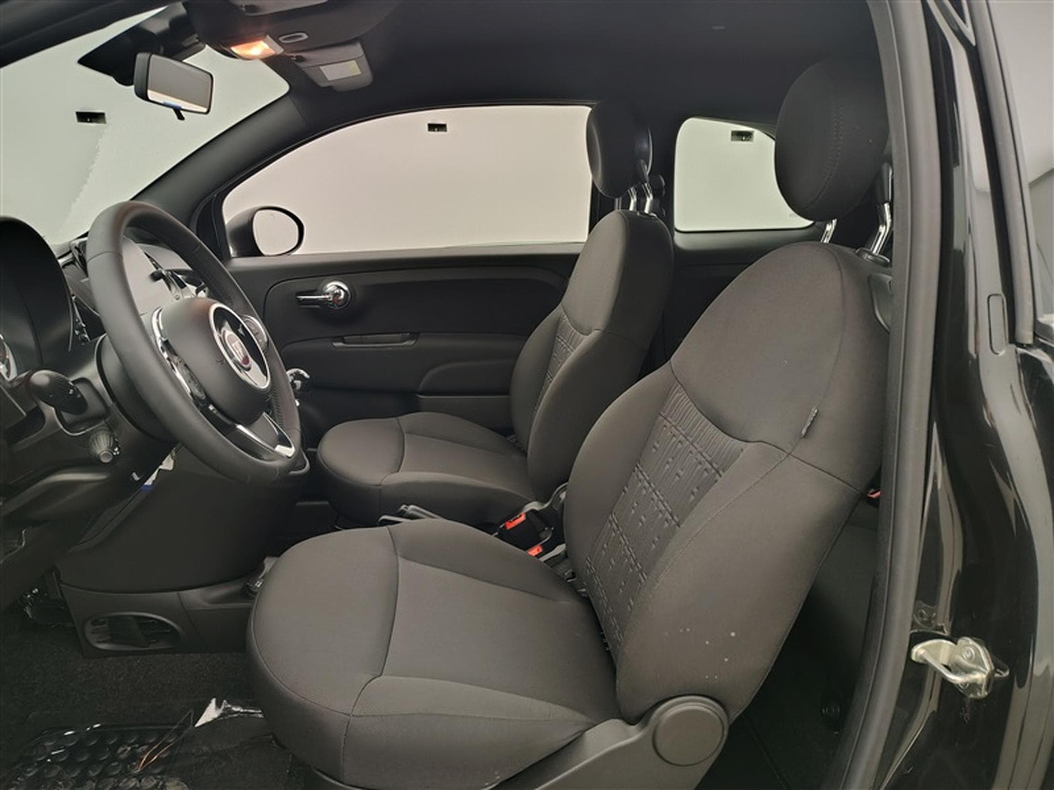 Fiat 500 1.0i MHEV Lounge CARPLAY / PDC AR / JA 15" (2023) - Photo 7