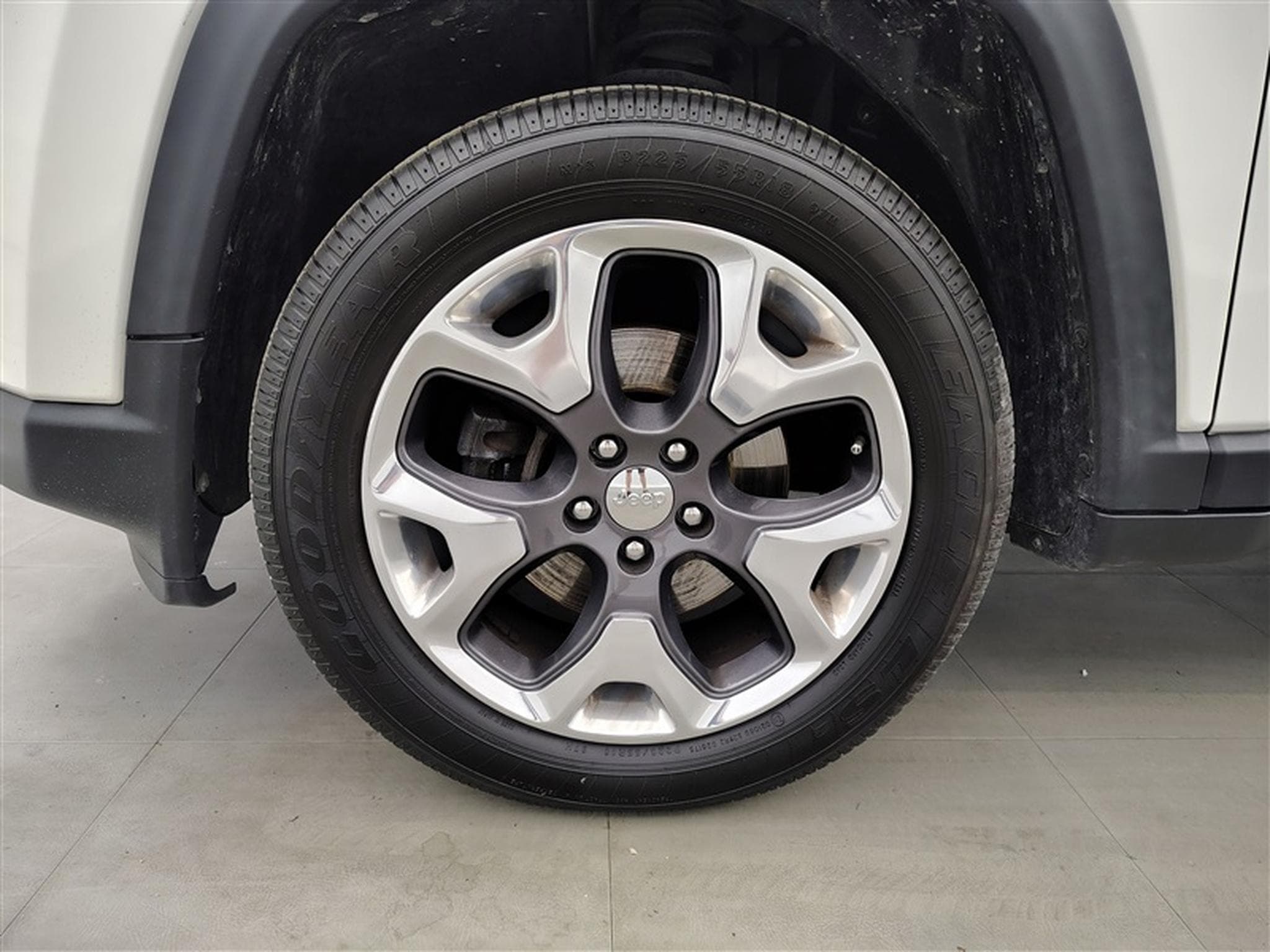 Jeep Compass 1.4 Turbo 4x2 Limited NAVI/XENON/CUIR EL-CH/PDC (2020) - Photo 6