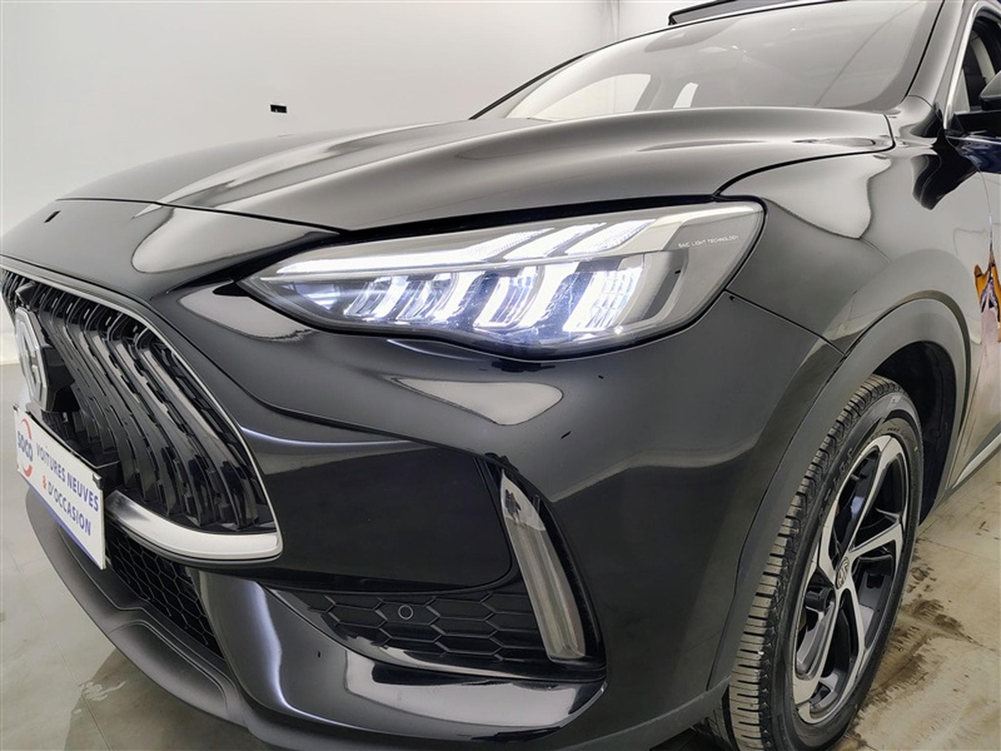MG HS 1.5 T-GDi 162cv Luxury CUIR/NAVI/FULL LED/TOIT PANO/CAM (2023) - Photo 15