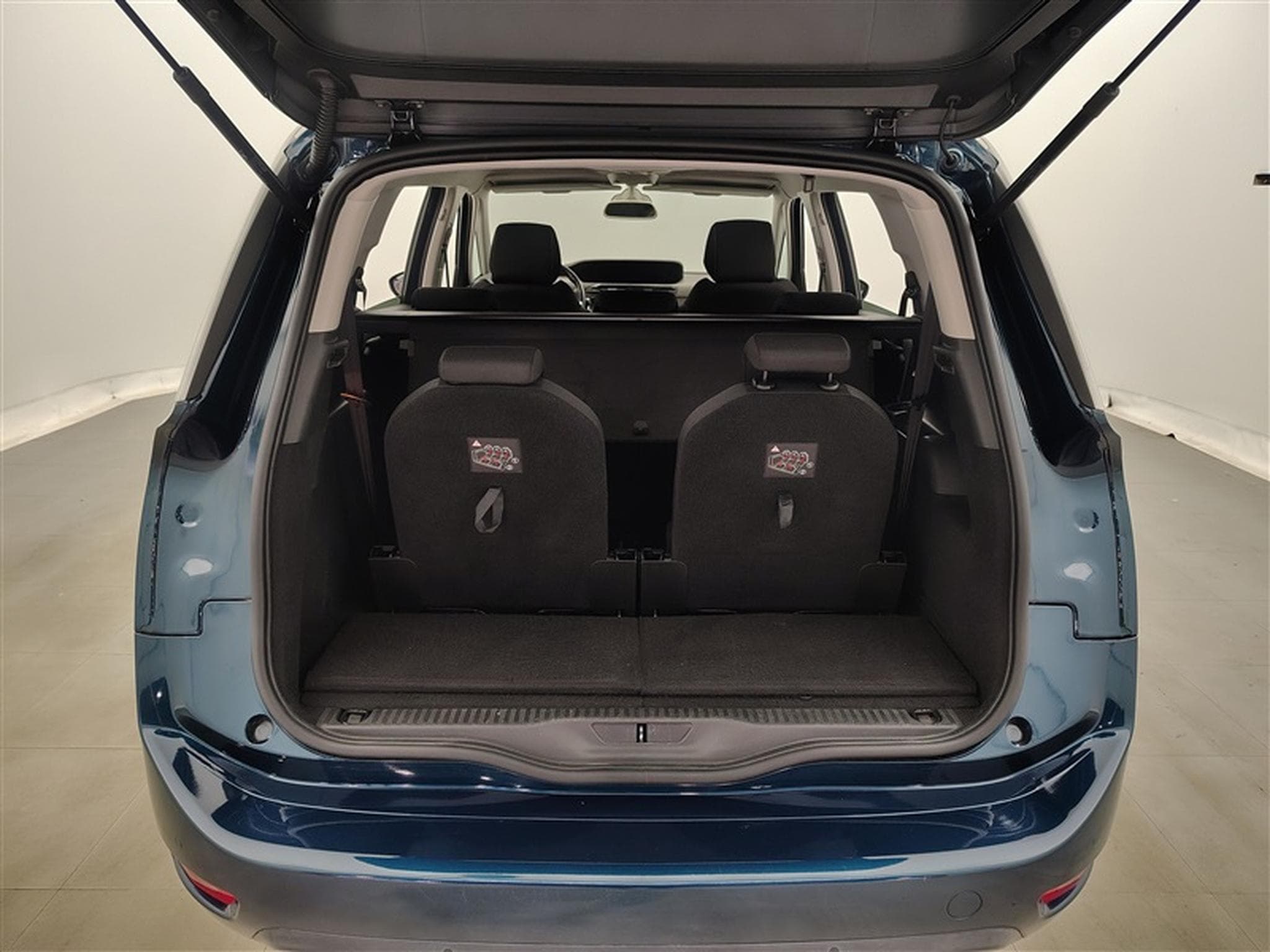 Citroen Grand C4 SpaceTourer 1.2 PureTech Feel 7Pl   Navi / PDC (2021) - Photo 14