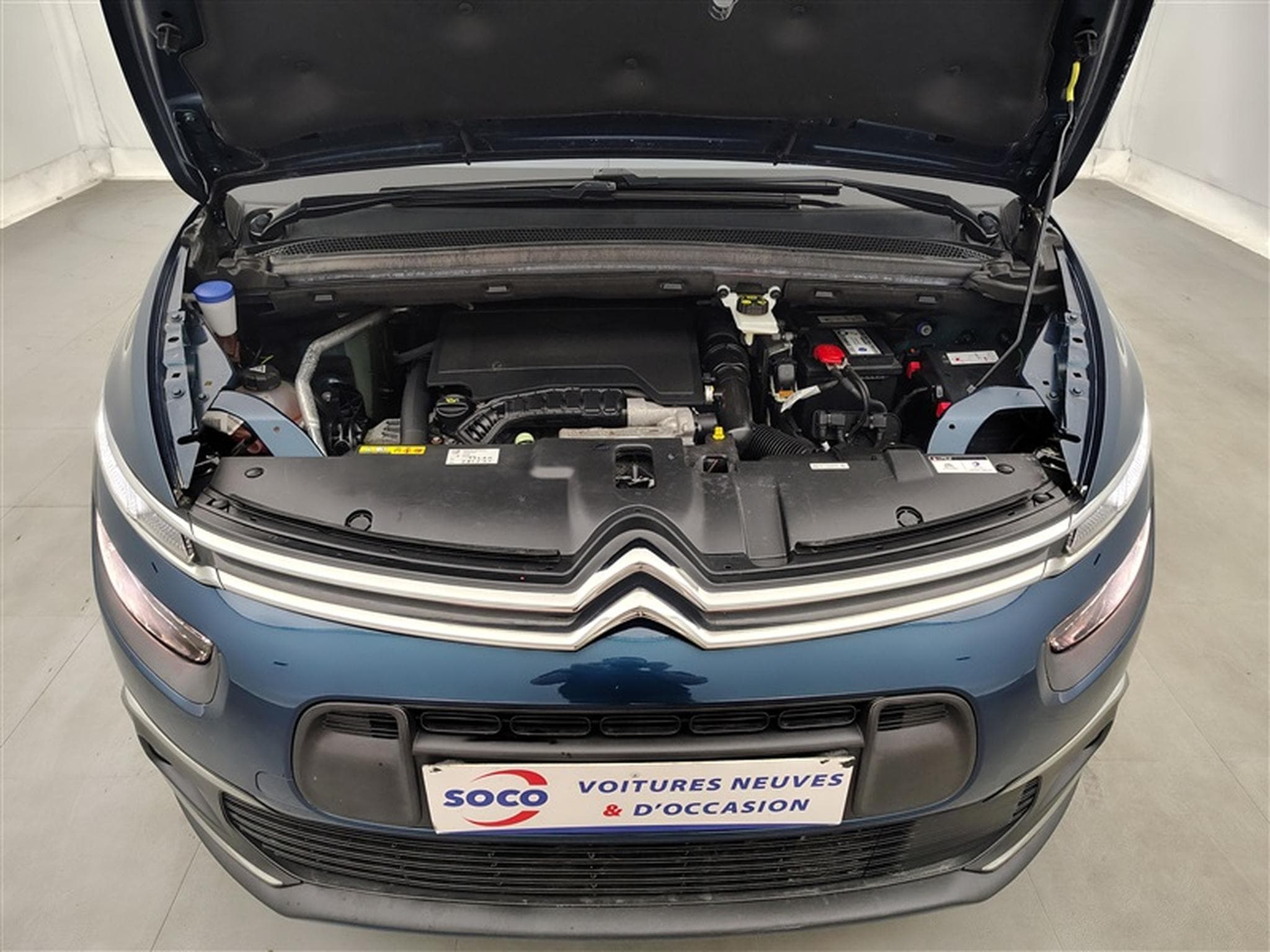 Citroen Grand C4 SpaceTourer 1.2 PureTech Feel 7Pl   Navi / PDC (2021) - Photo 18