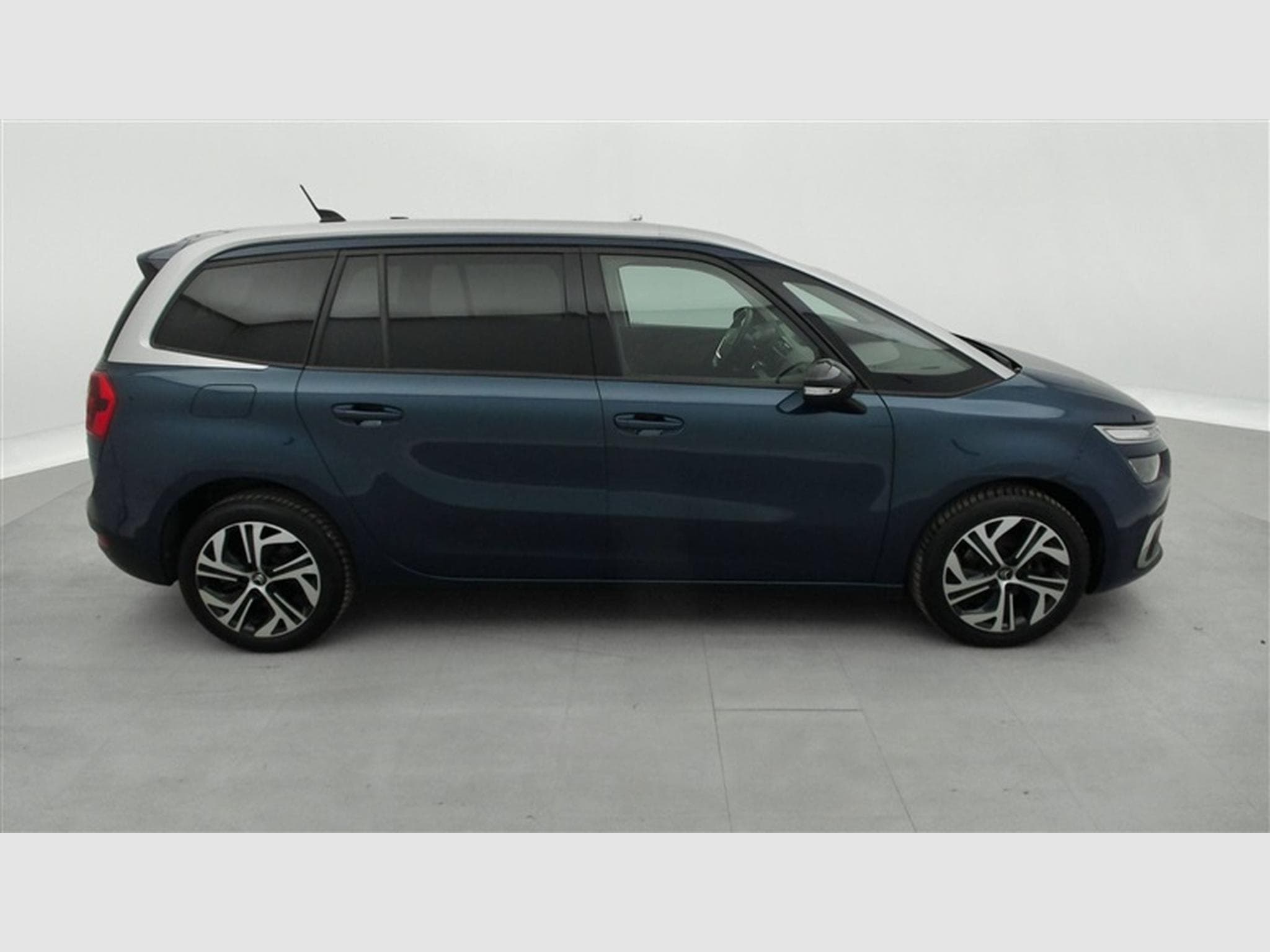 Citroen Grand C4 SpaceTourer 1.2 PureTech Feel 7Pl   Navi / PDC (2021) - Photo 23