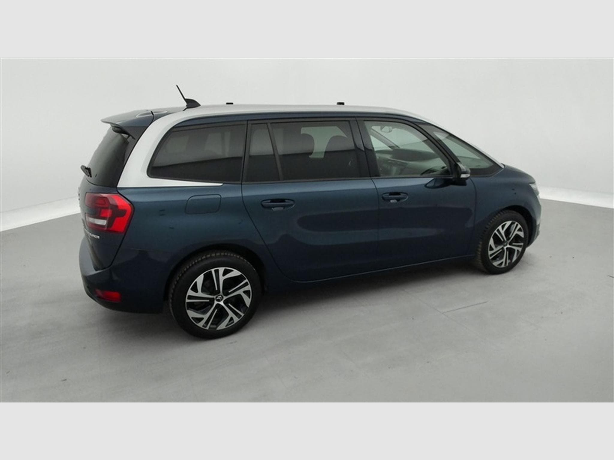 Citroen Grand C4 SpaceTourer 1.2 PureTech Feel 7Pl   Navi / PDC (2021) - Photo 24