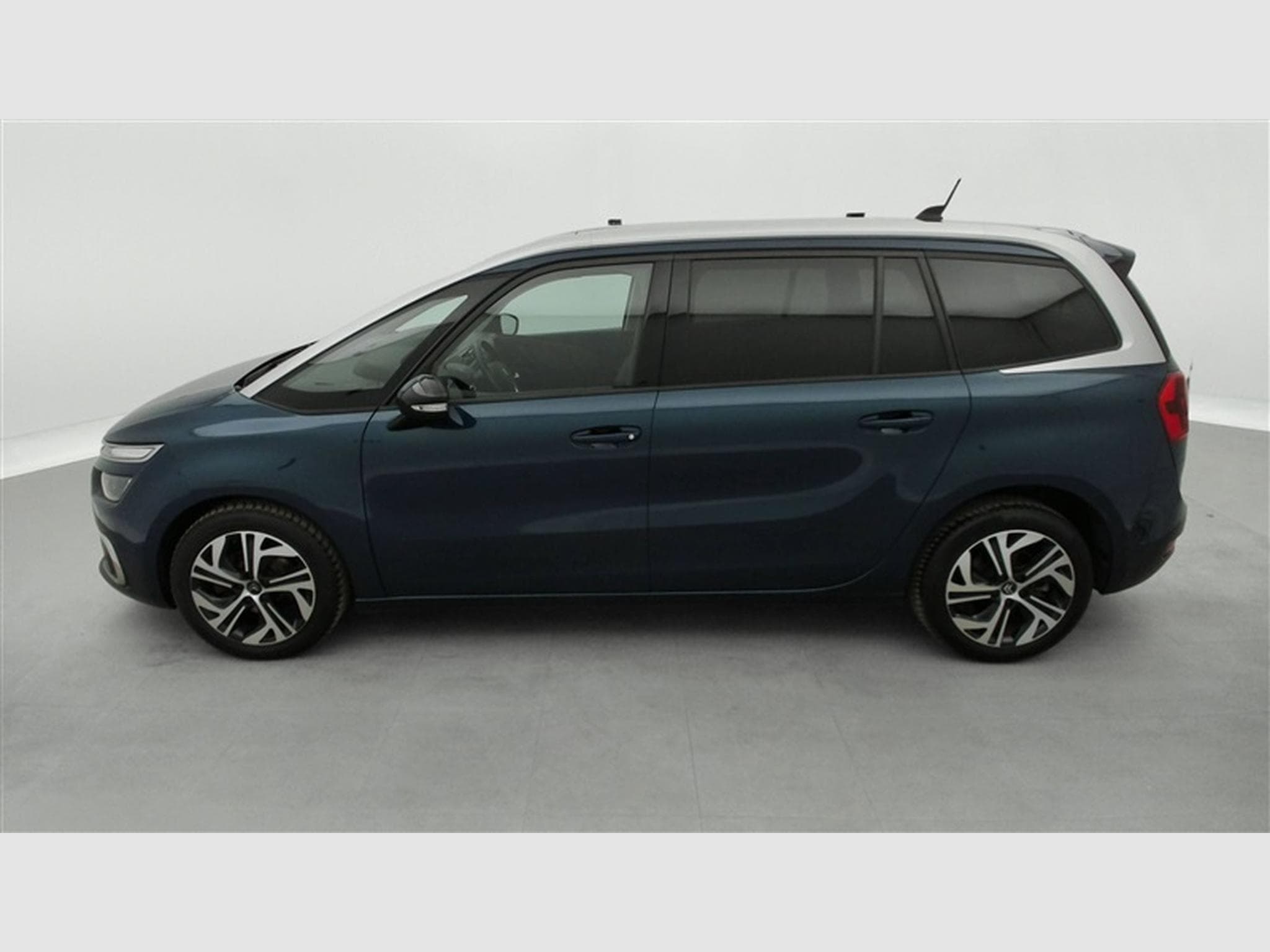 Citroen Grand C4 SpaceTourer 1.2 PureTech Feel 7Pl   Navi / PDC (2021) - Photo 3