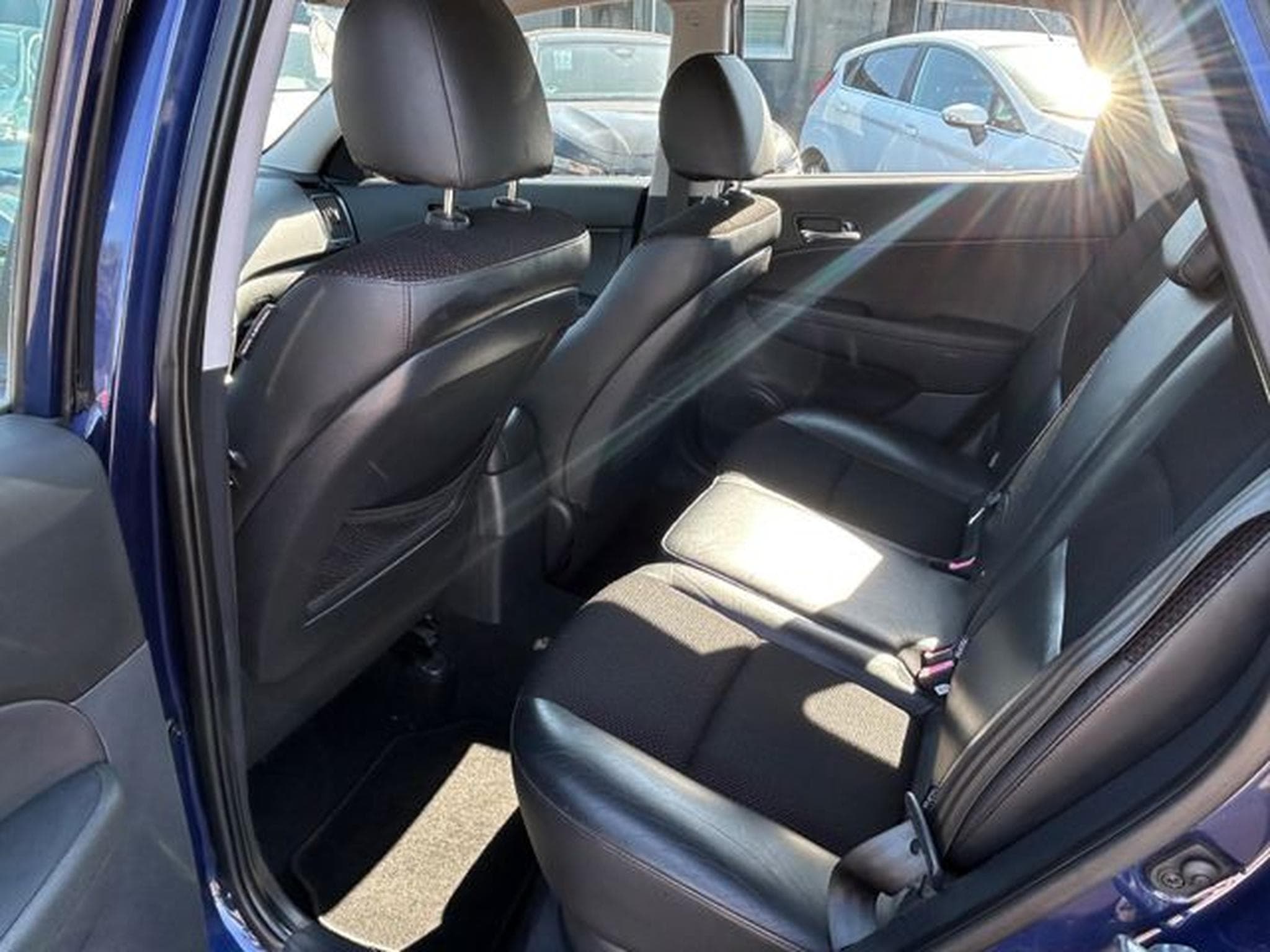 Hyundai i30 i30 1.4 Comfort *Teilleder*Klimaaut.*PDC* (2009) - Photo 8