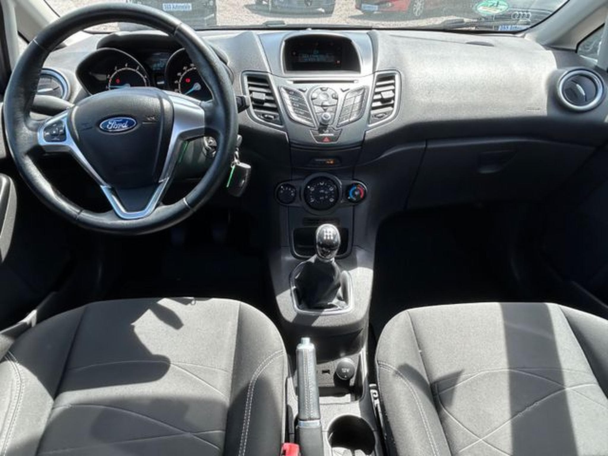 Ford Fiesta Fiesta Trend *Klima*Euro6* (2015) - Photo 10